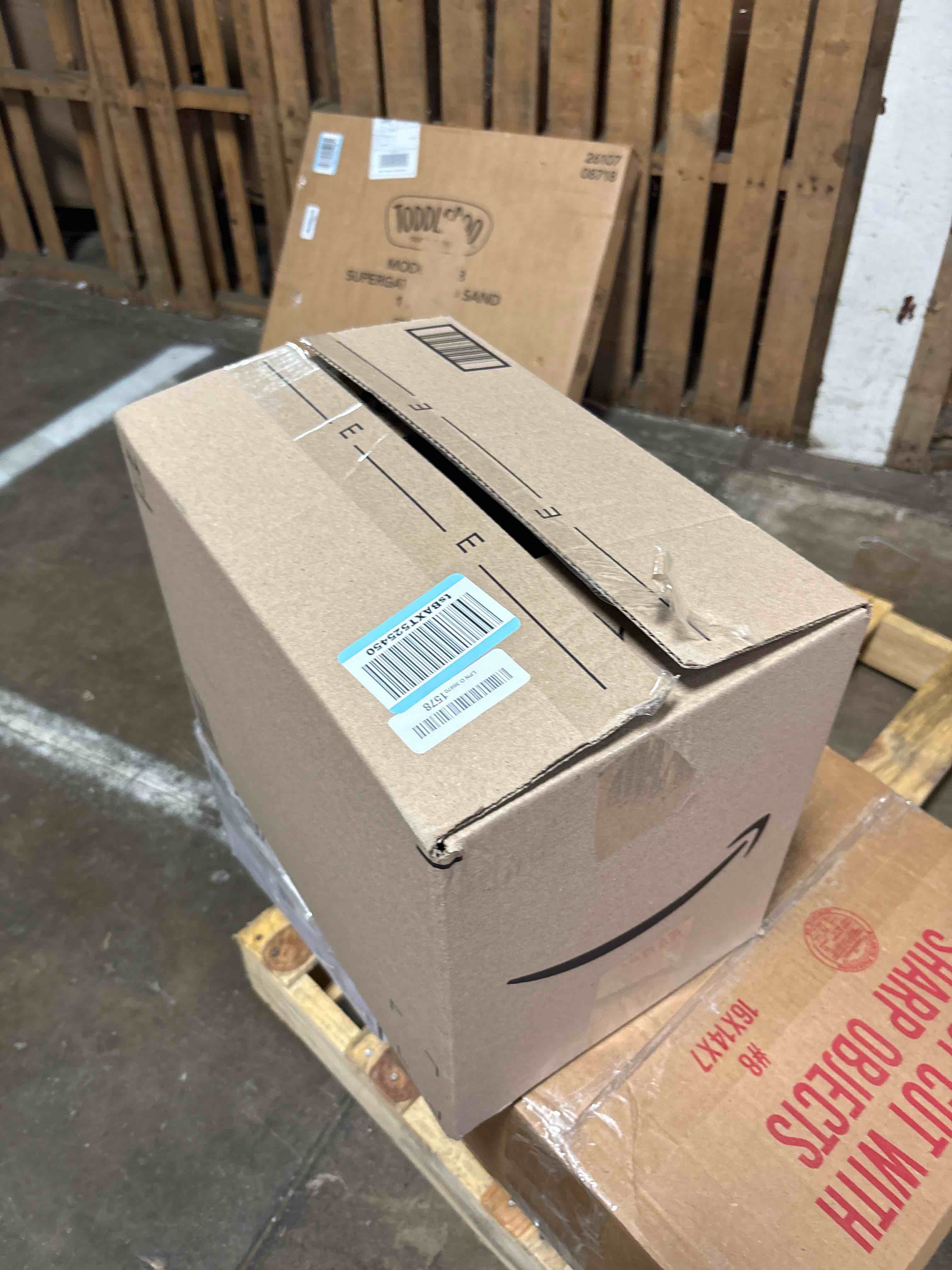 https://s3.amazonaws.com/lotting-images-prod/phillipi/GRA2323288_1755102659680.jpeg