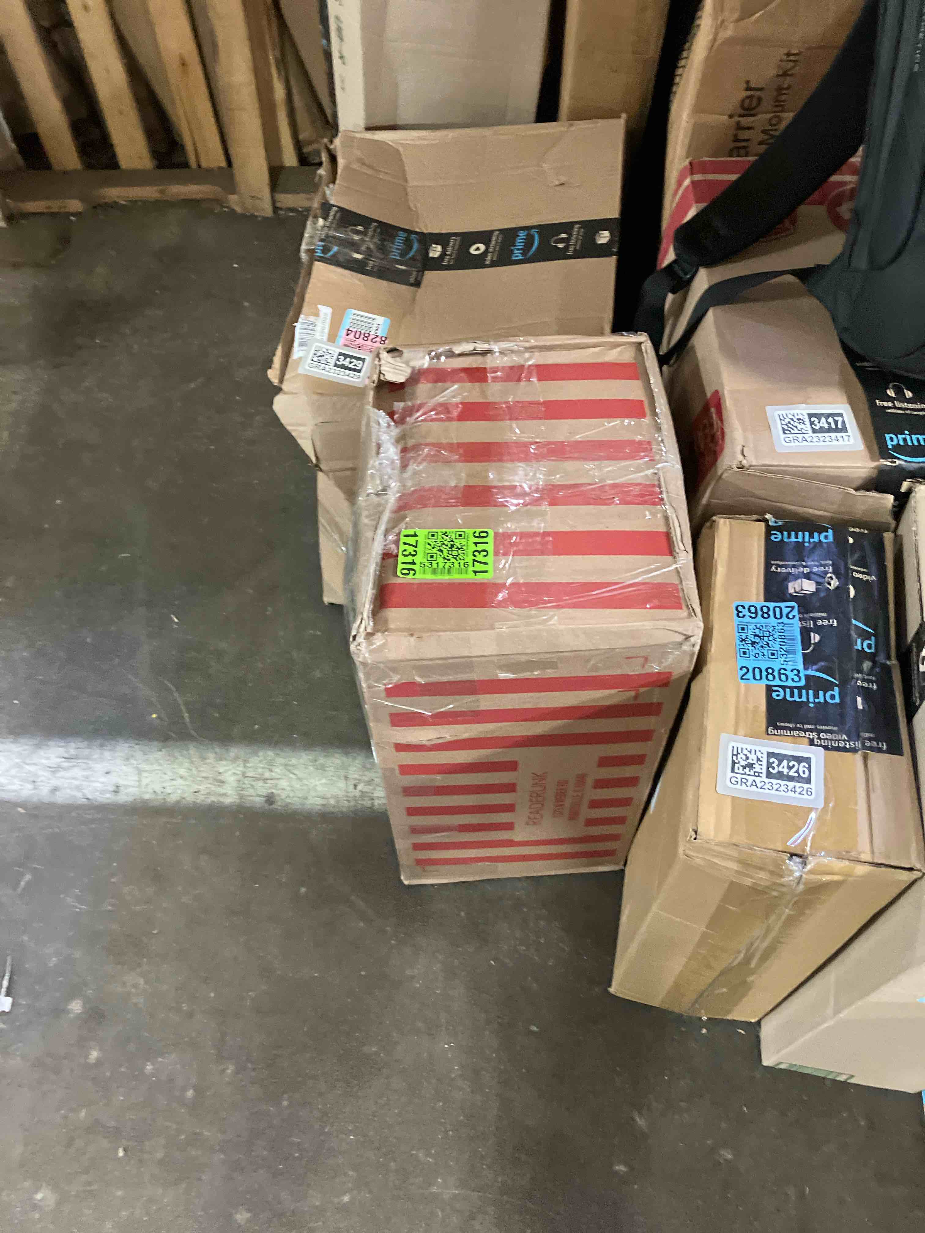 https://s3.amazonaws.com/lotting-images-prod/phillipi/GRA2323430_1755174240294.jpeg