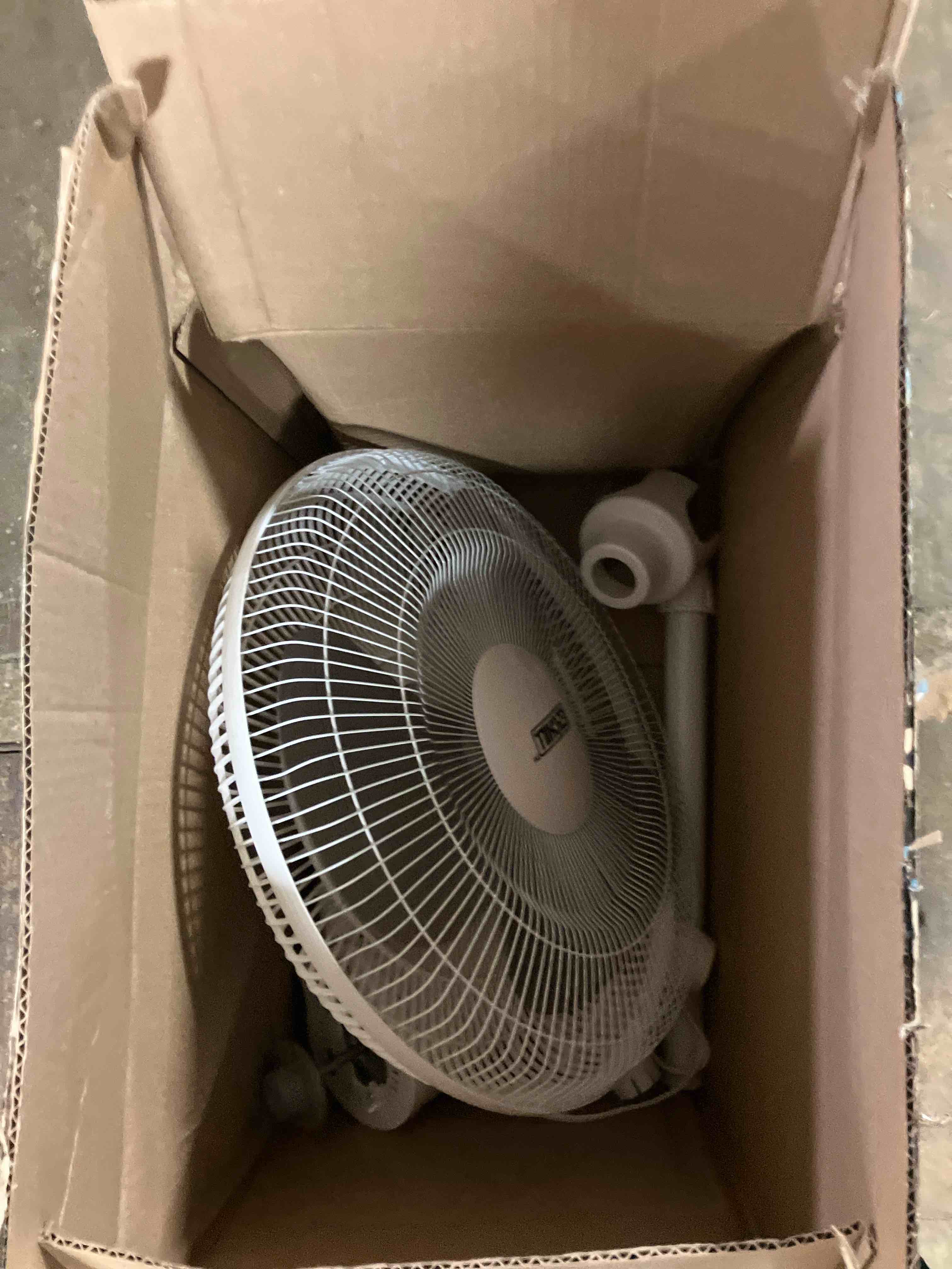 https://s3.amazonaws.com/lotting-images-prod/phillipi/GRA2323484_1755274539809.jpeg