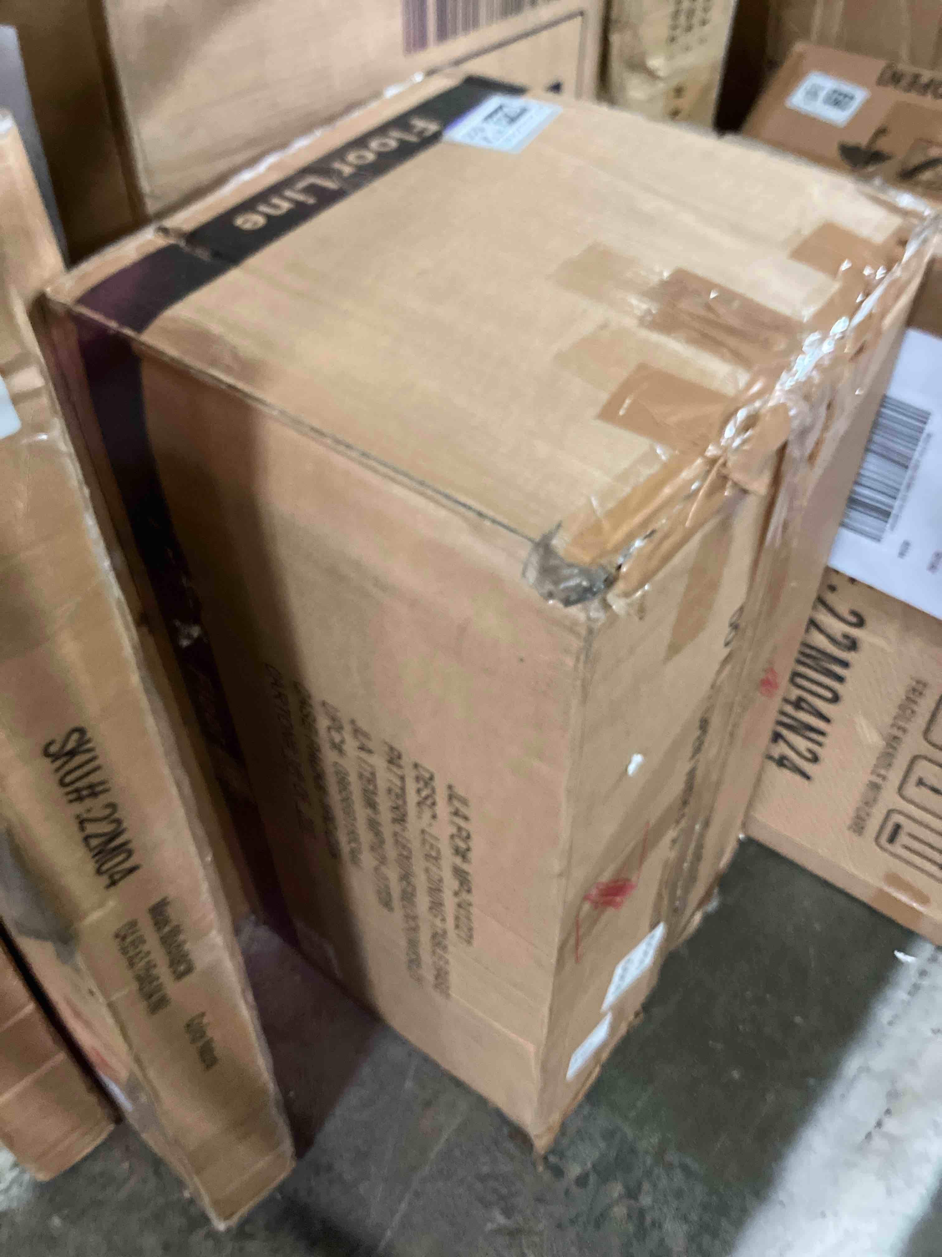 https://s3.amazonaws.com/lotting-images-prod/phillipi/GRA2323720_1756391389894.jpeg