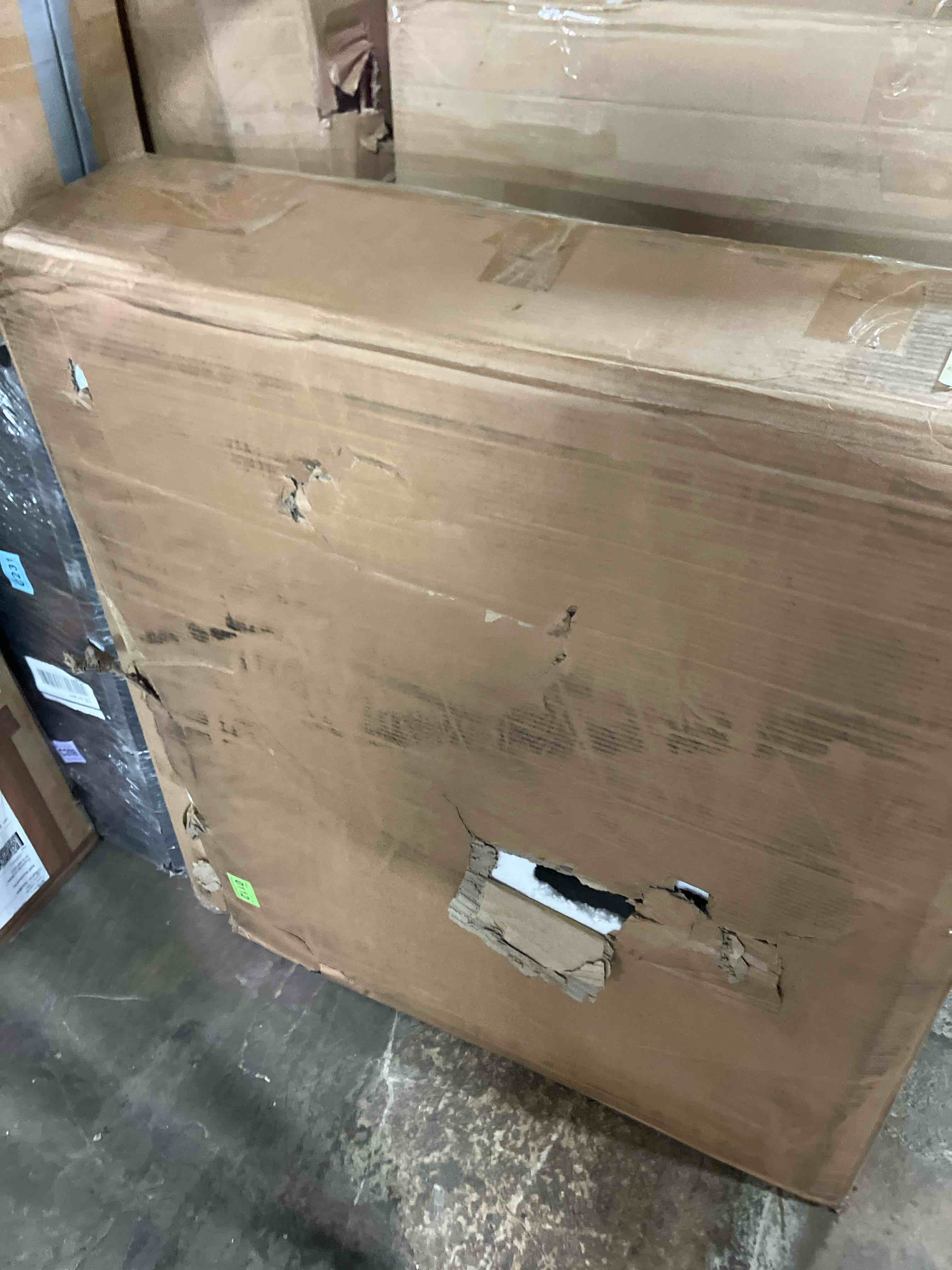 https://s3.amazonaws.com/lotting-images-prod/phillipi/GRA2323728_1756393432205.jpeg