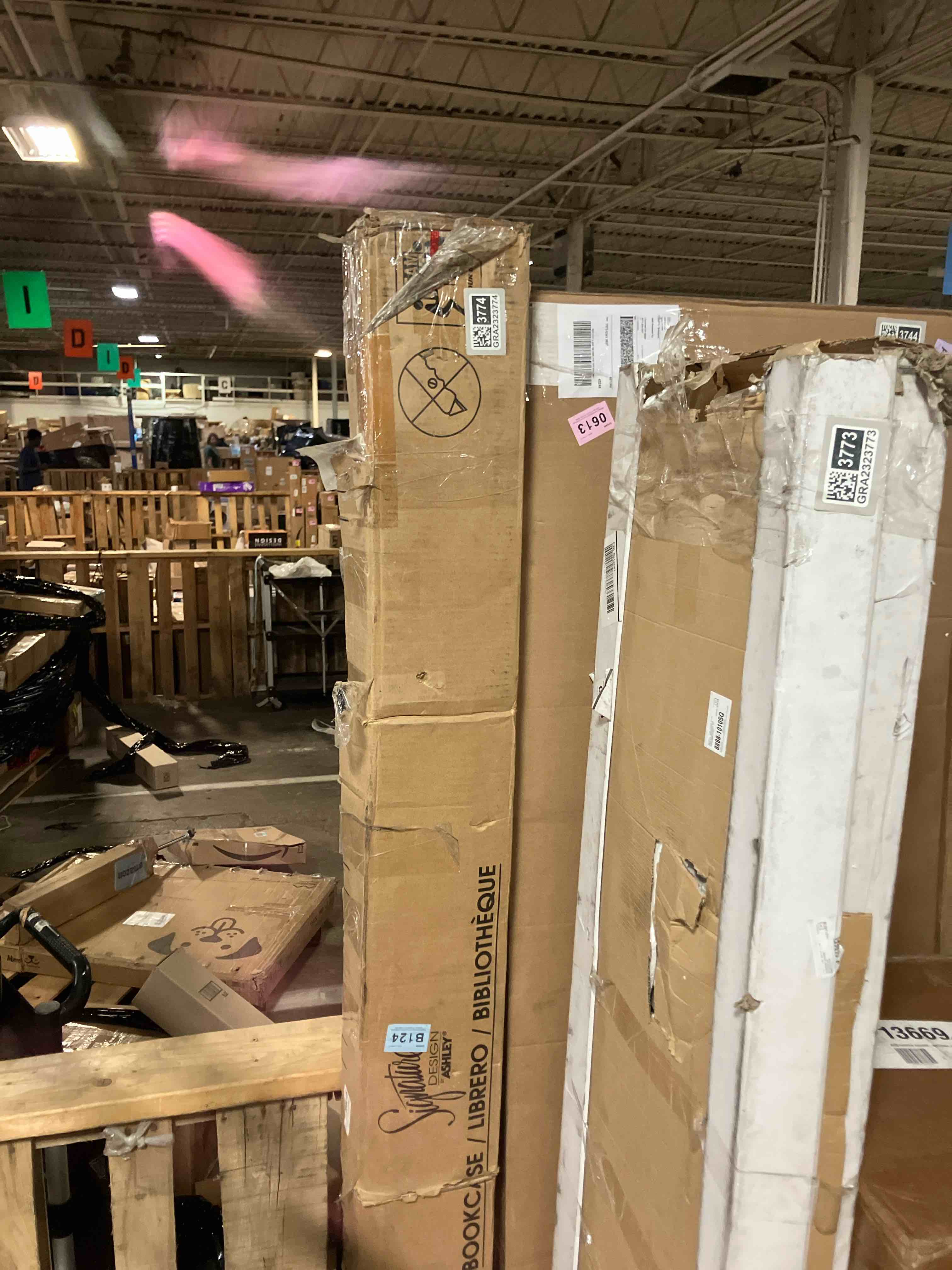 https://s3.amazonaws.com/lotting-images-prod/phillipi/GRA2323774_1756402318111.jpeg