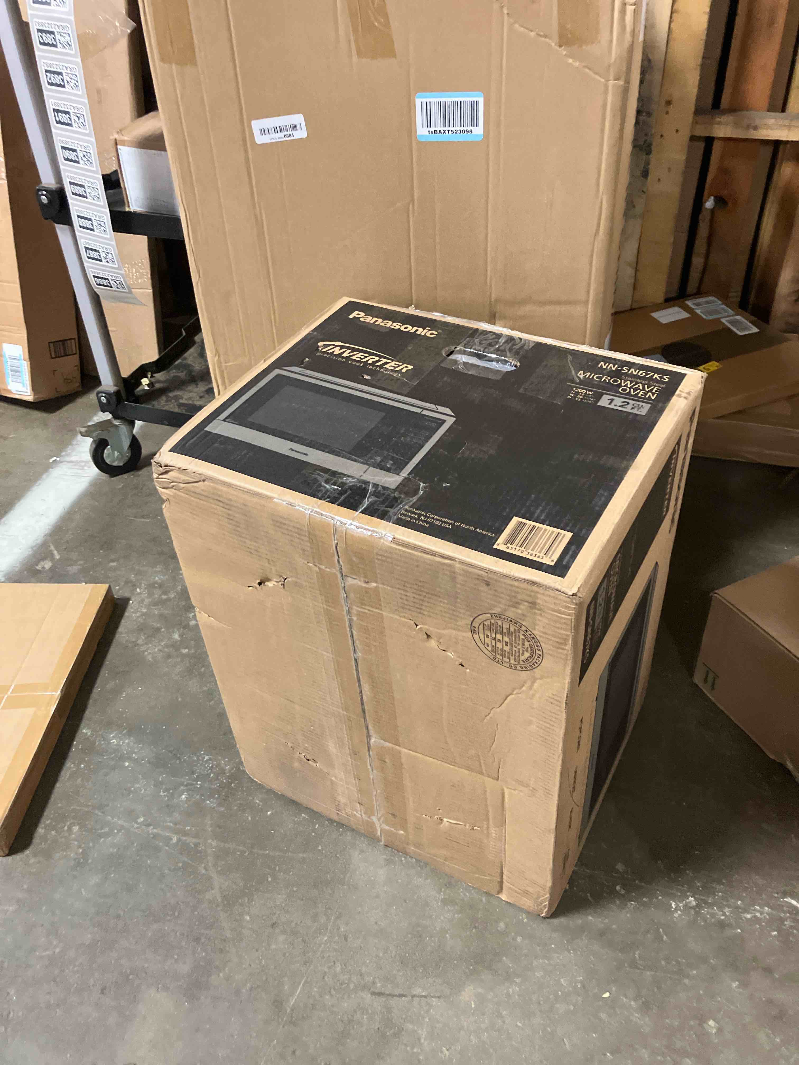 https://s3.amazonaws.com/lotting-images-prod/phillipi/GRA2323886_1756406203033.jpeg