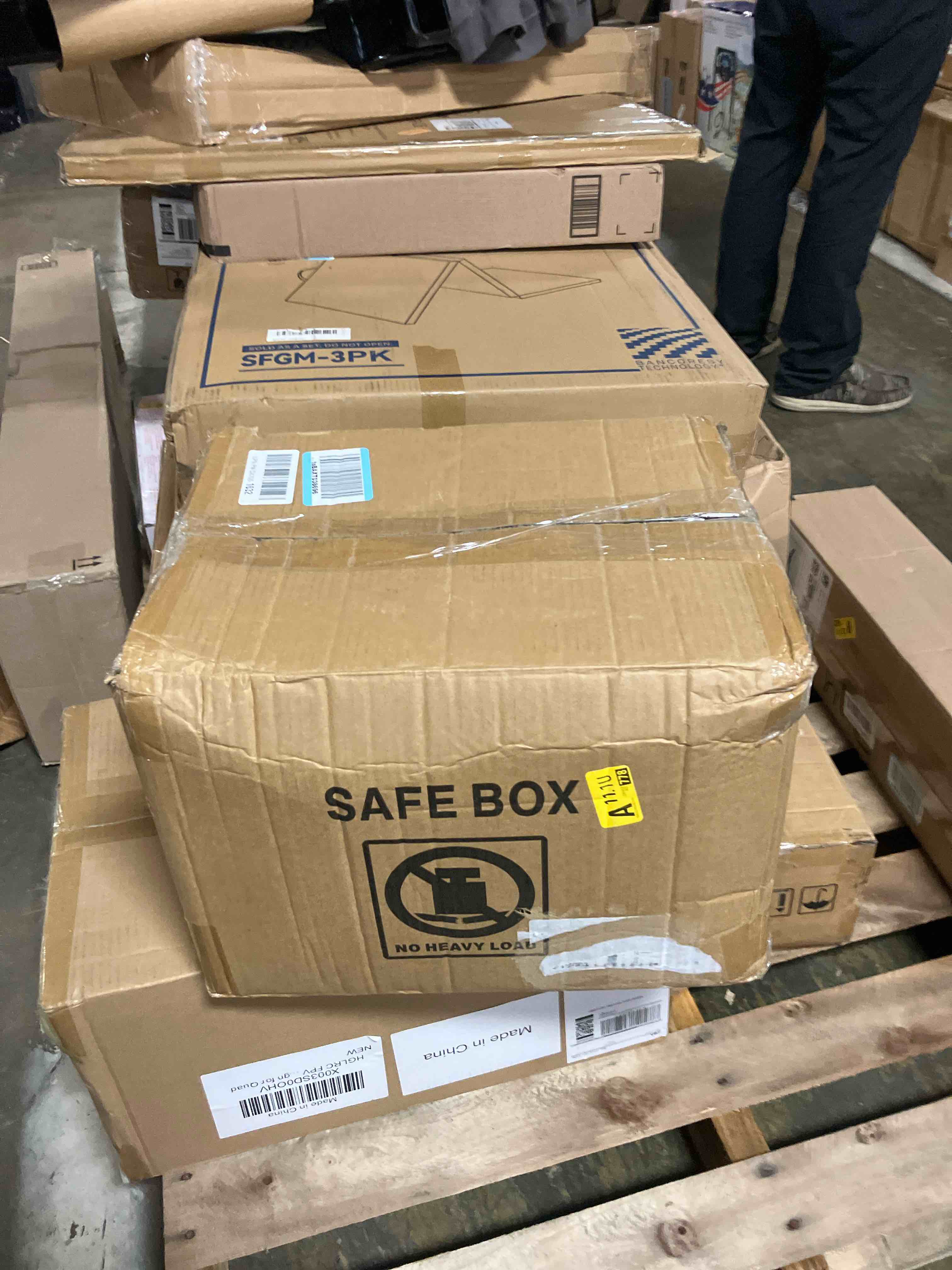 https://s3.amazonaws.com/lotting-images-prod/phillipi/GRA2323938_1756470801702.jpeg