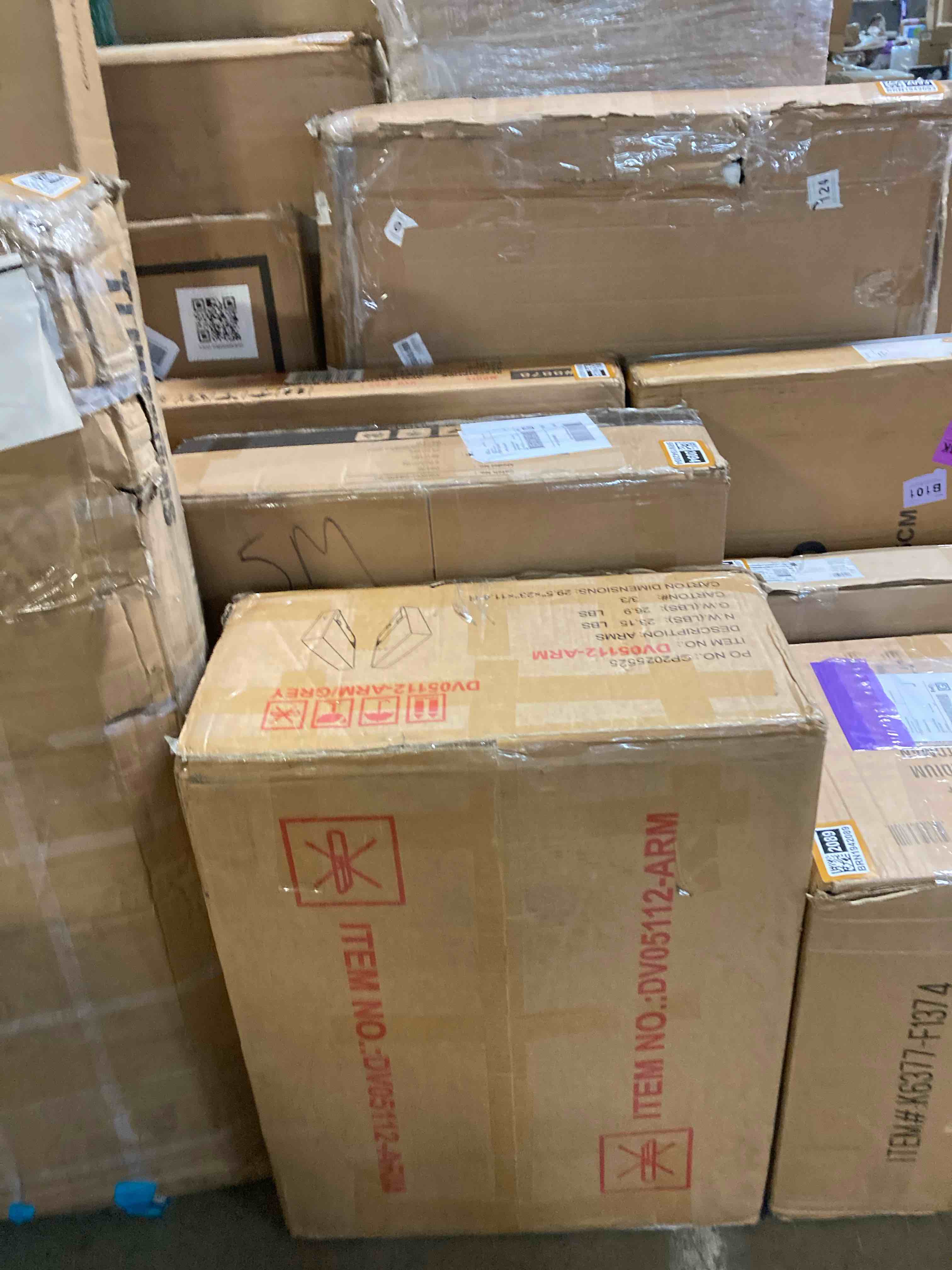 https://s3.amazonaws.com/lotting-images-prod/phillipi/GRA2324077_1756928505788.jpeg