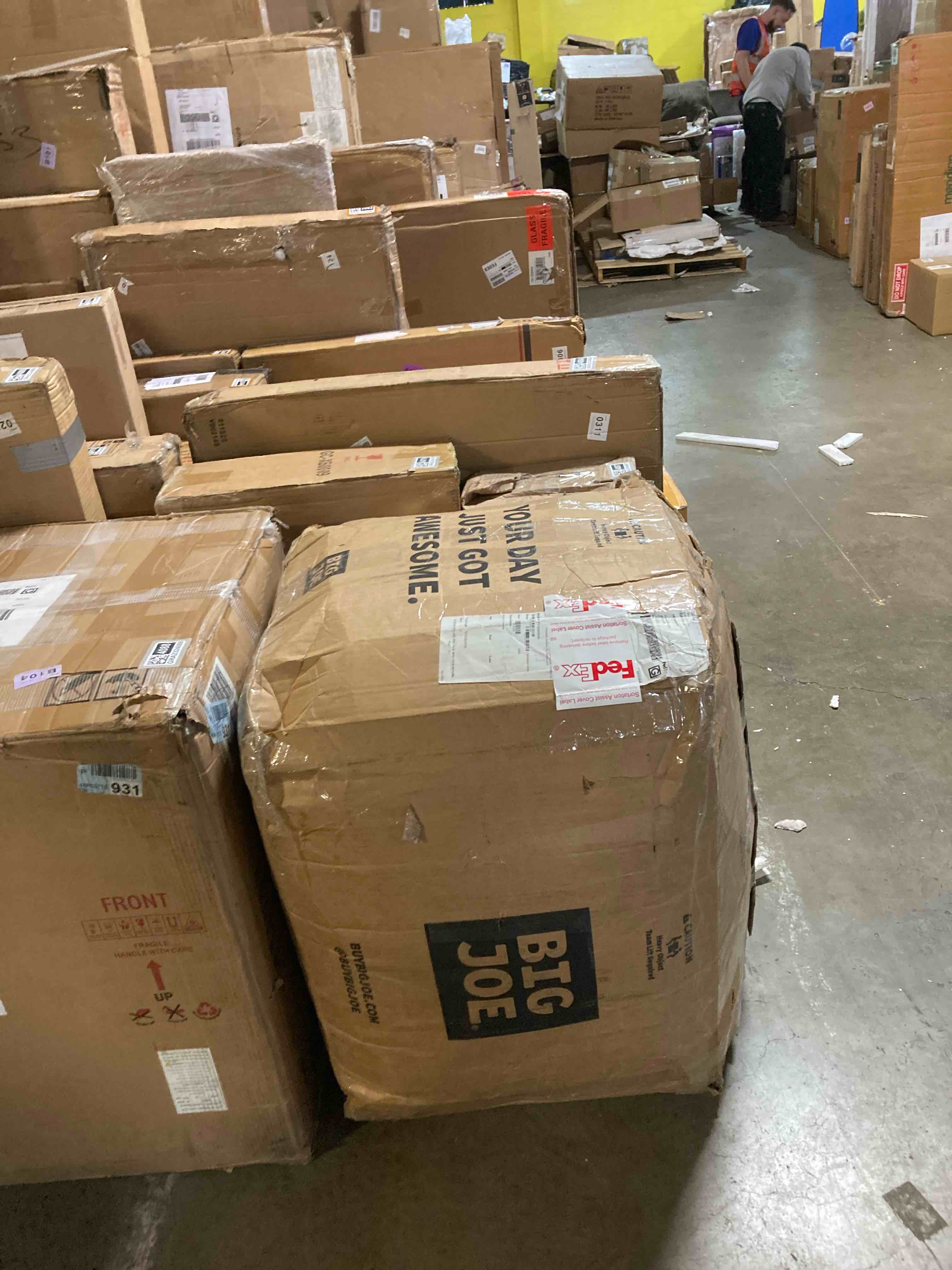 https://s3.amazonaws.com/lotting-images-prod/phillipi/GRA2324089_1756930524480.jpeg