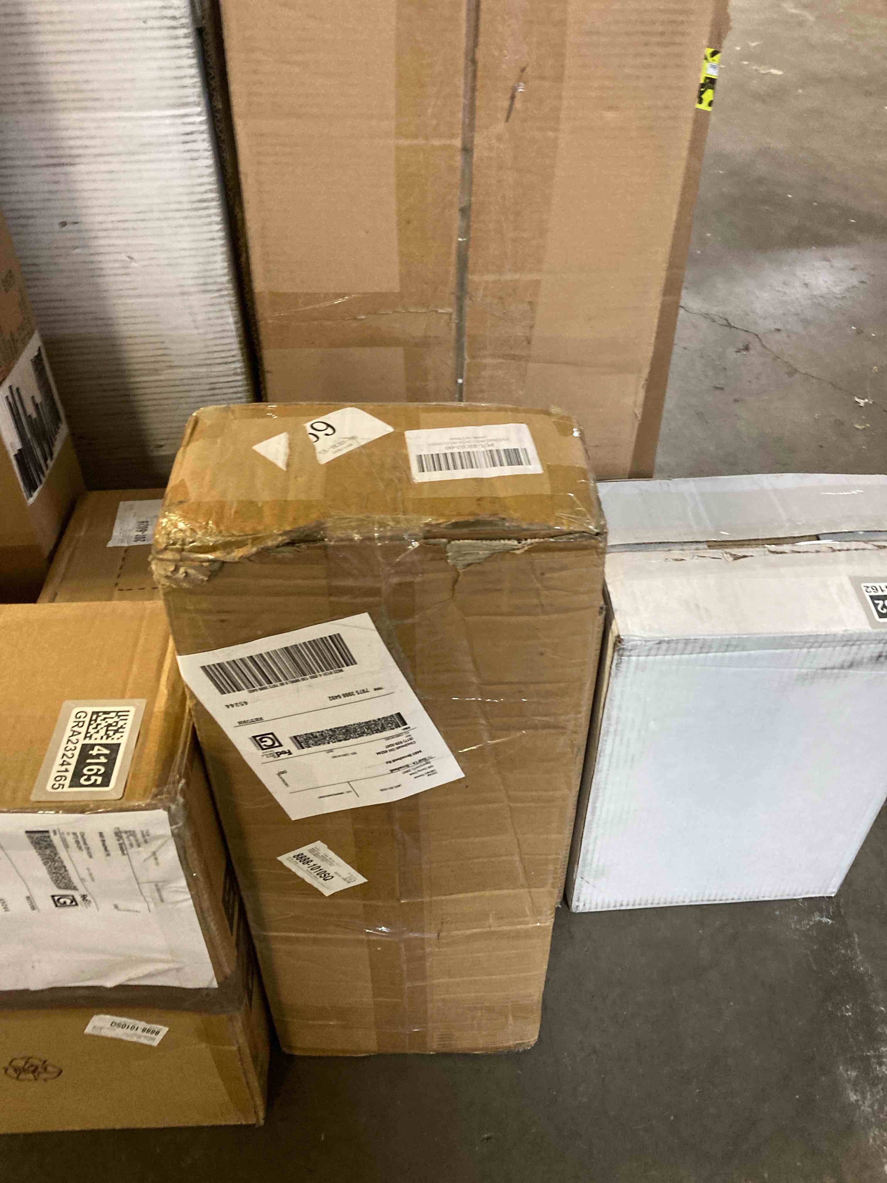 https://s3.amazonaws.com/lotting-images-prod/phillipi/GRA2324166_1757002656834.jpeg
