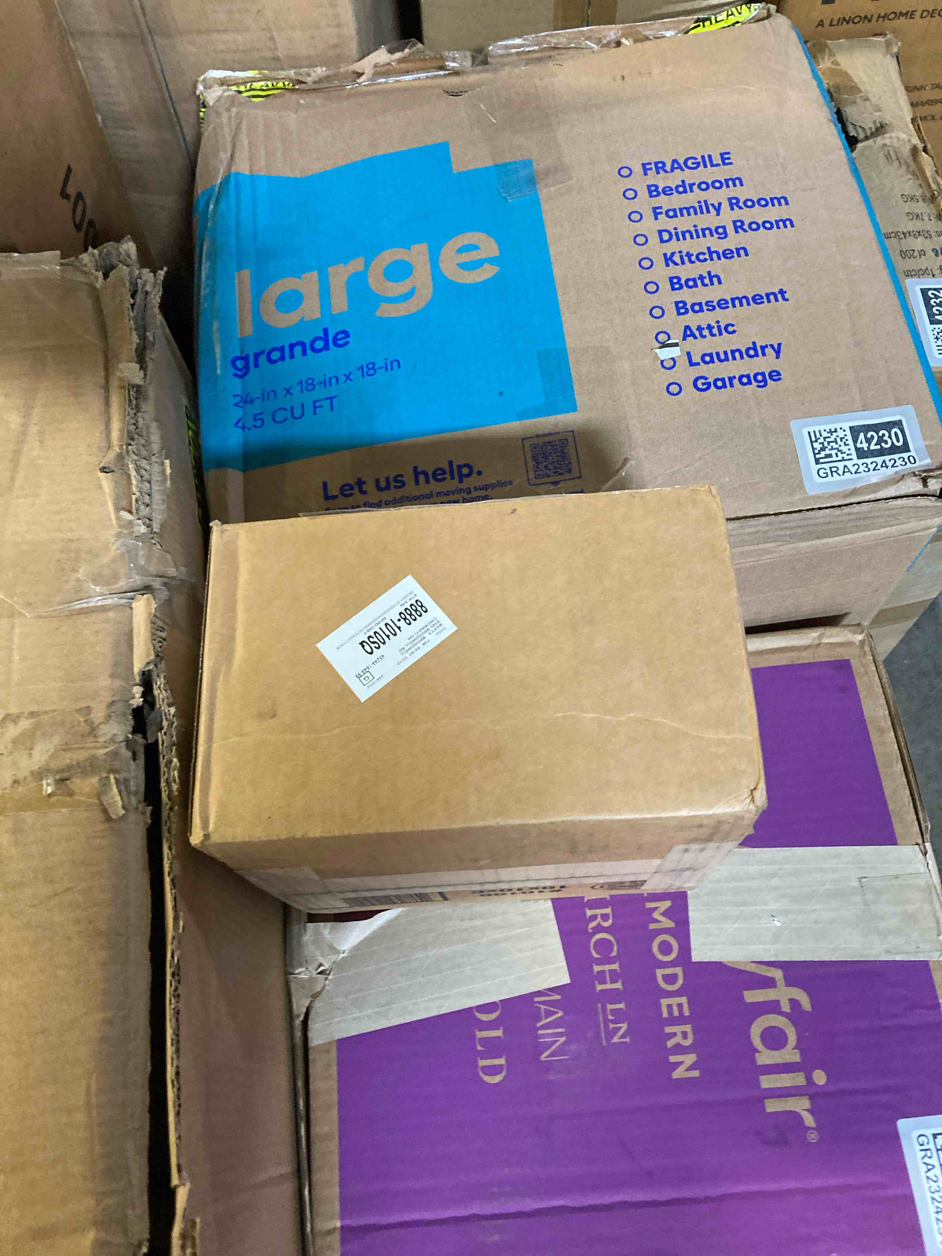 https://s3.amazonaws.com/lotting-images-prod/phillipi/GRA2324233_1757006876971.jpeg