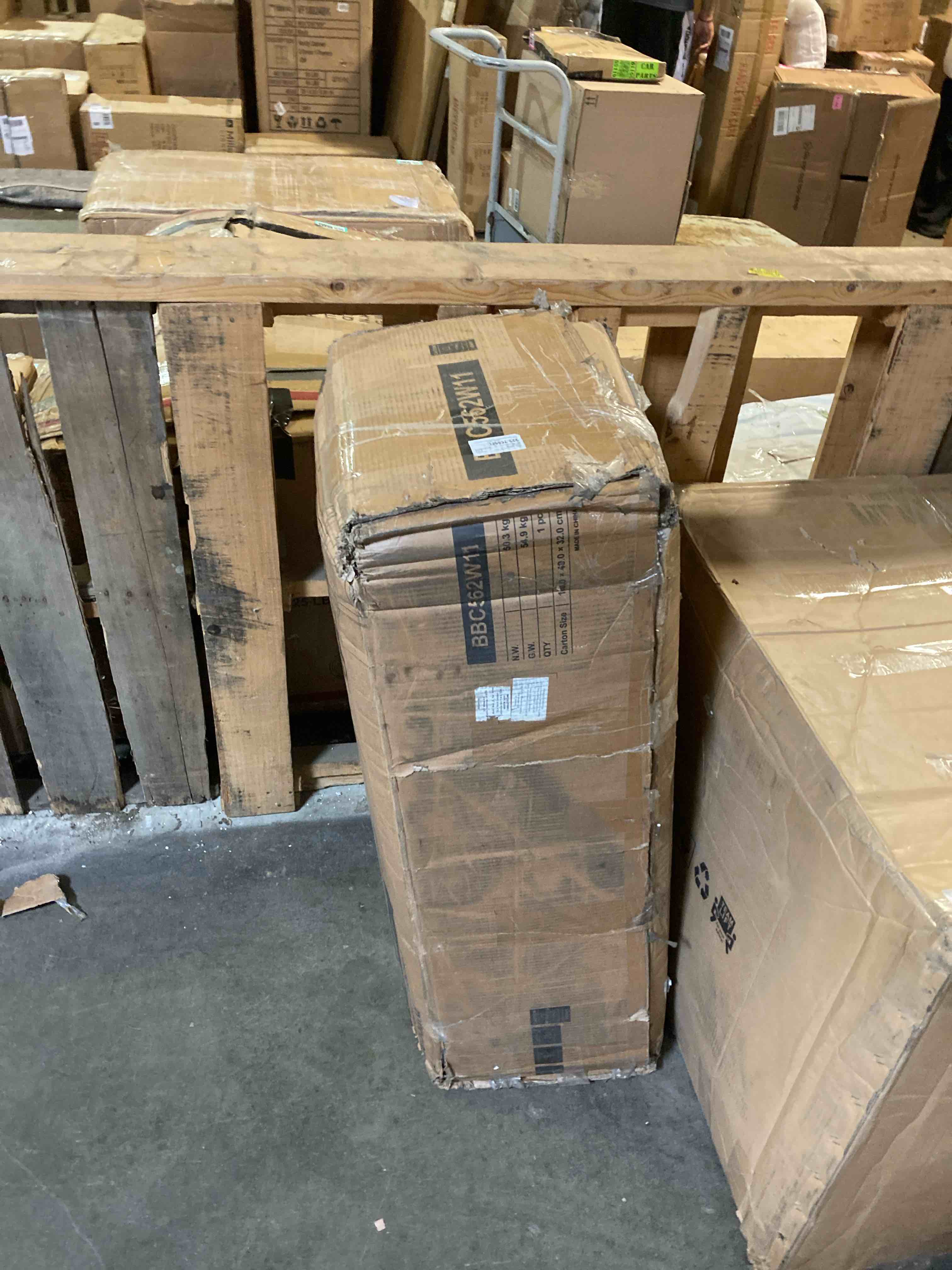 https://s3.amazonaws.com/lotting-images-prod/phillipi/GRA2324235_1757007148927.jpeg