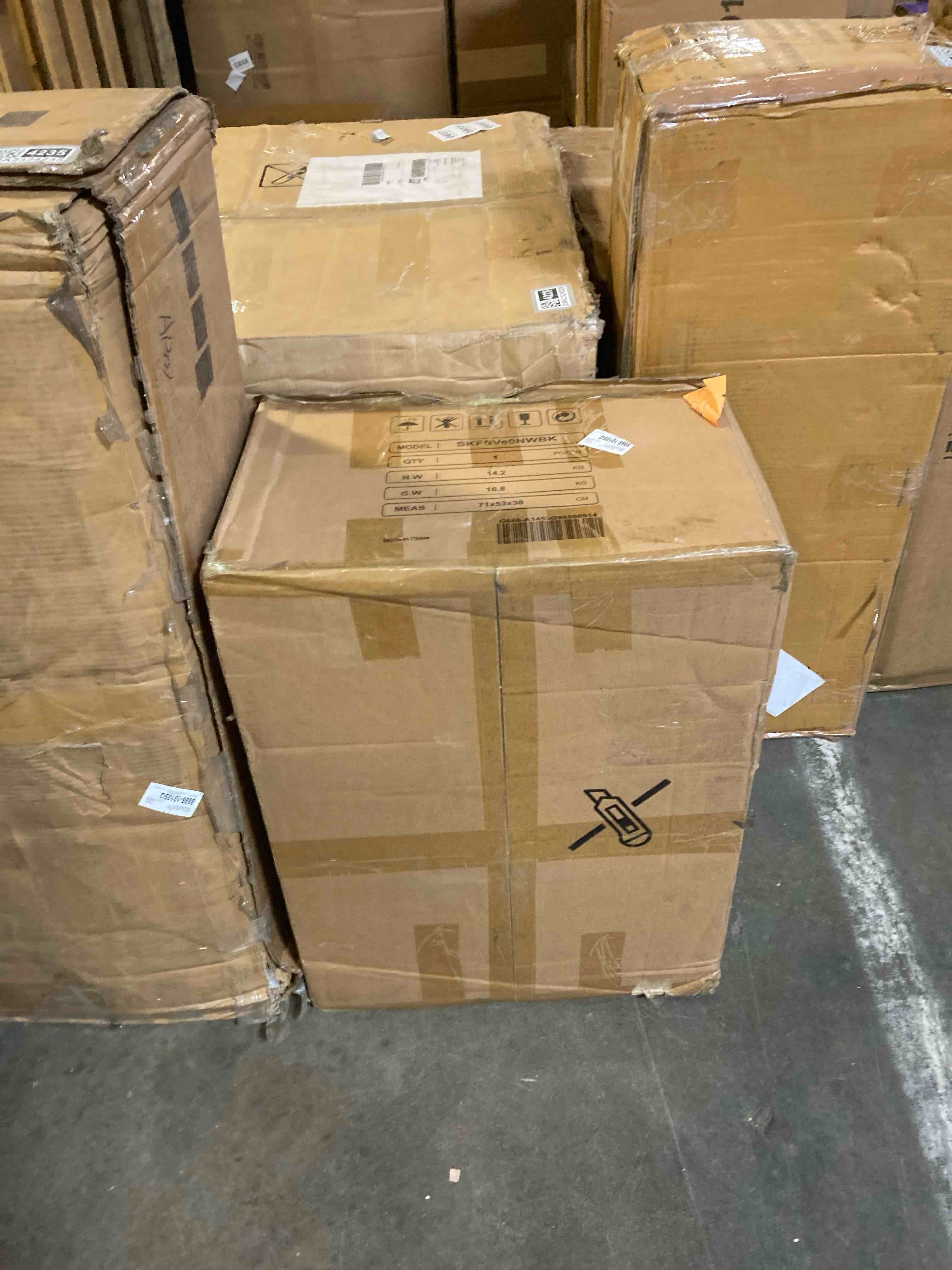 https://s3.amazonaws.com/lotting-images-prod/phillipi/GRA2324239_1757008574769.jpeg