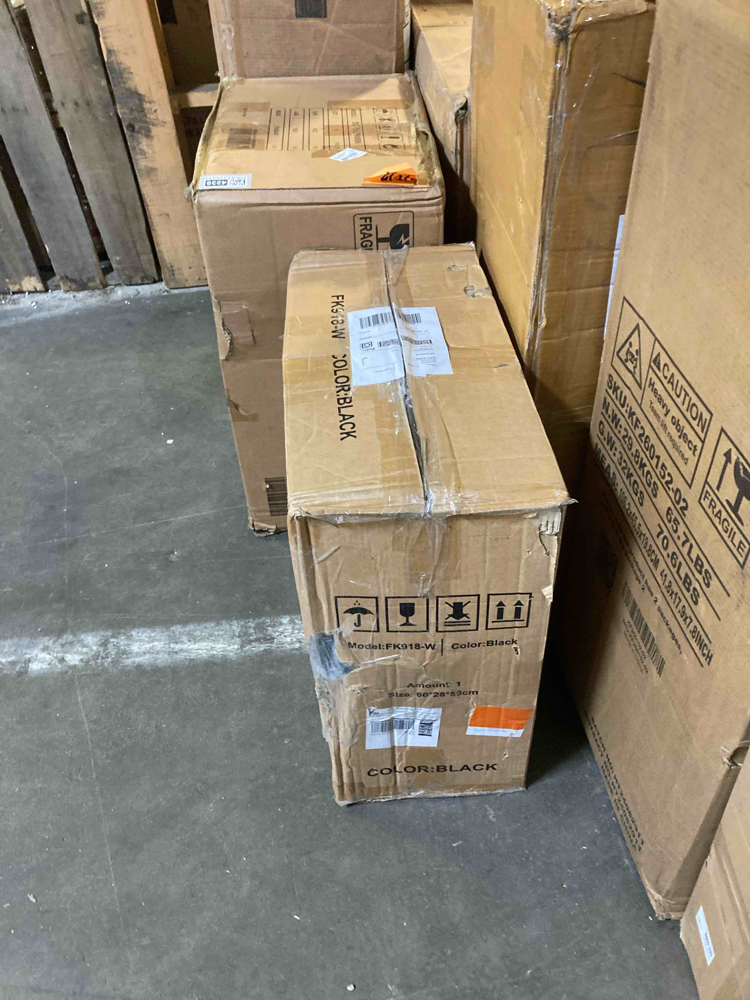 https://s3.amazonaws.com/lotting-images-prod/phillipi/GRA2324240_1757008762531.jpeg