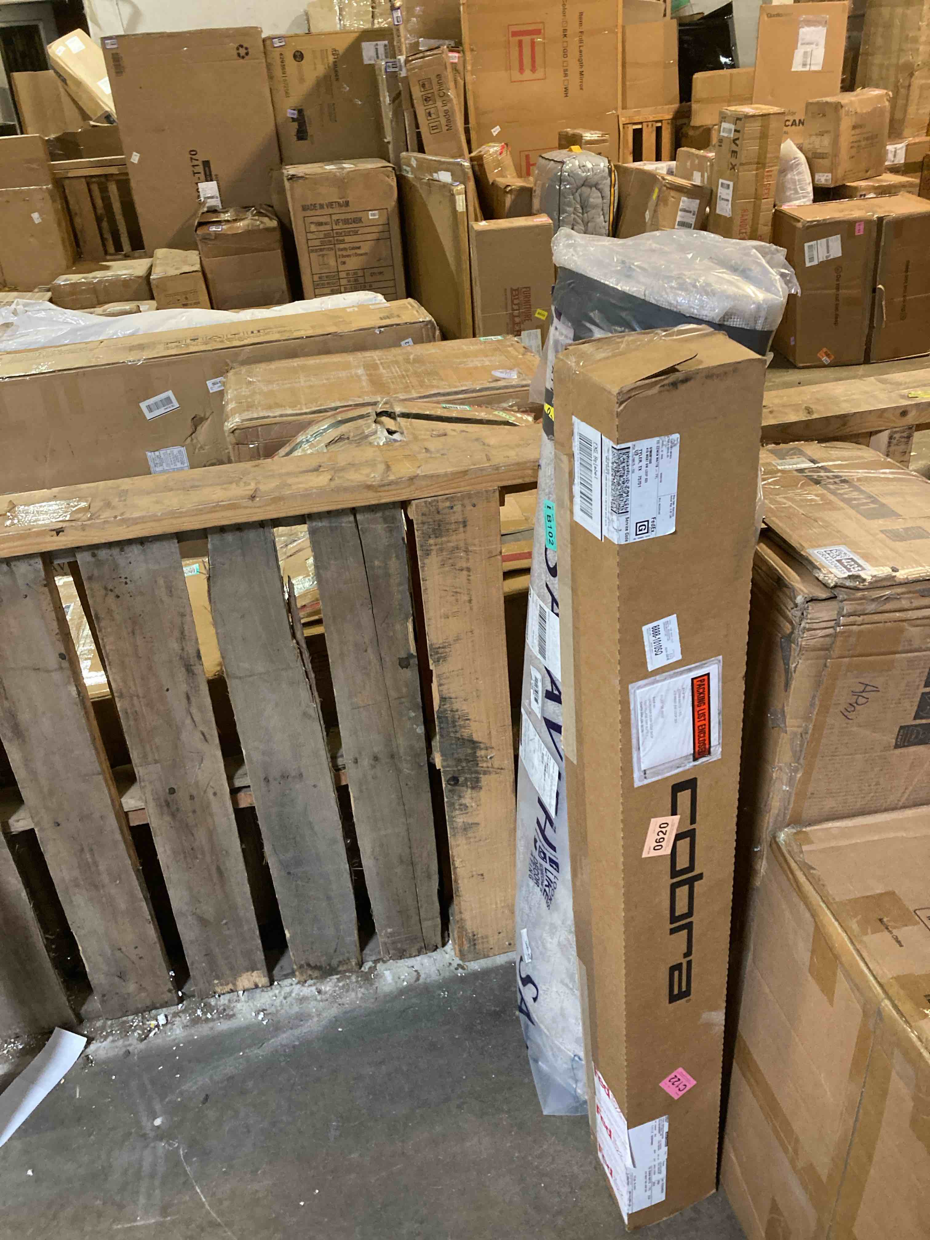 https://s3.amazonaws.com/lotting-images-prod/phillipi/GRA2324244_1757009504349.jpeg