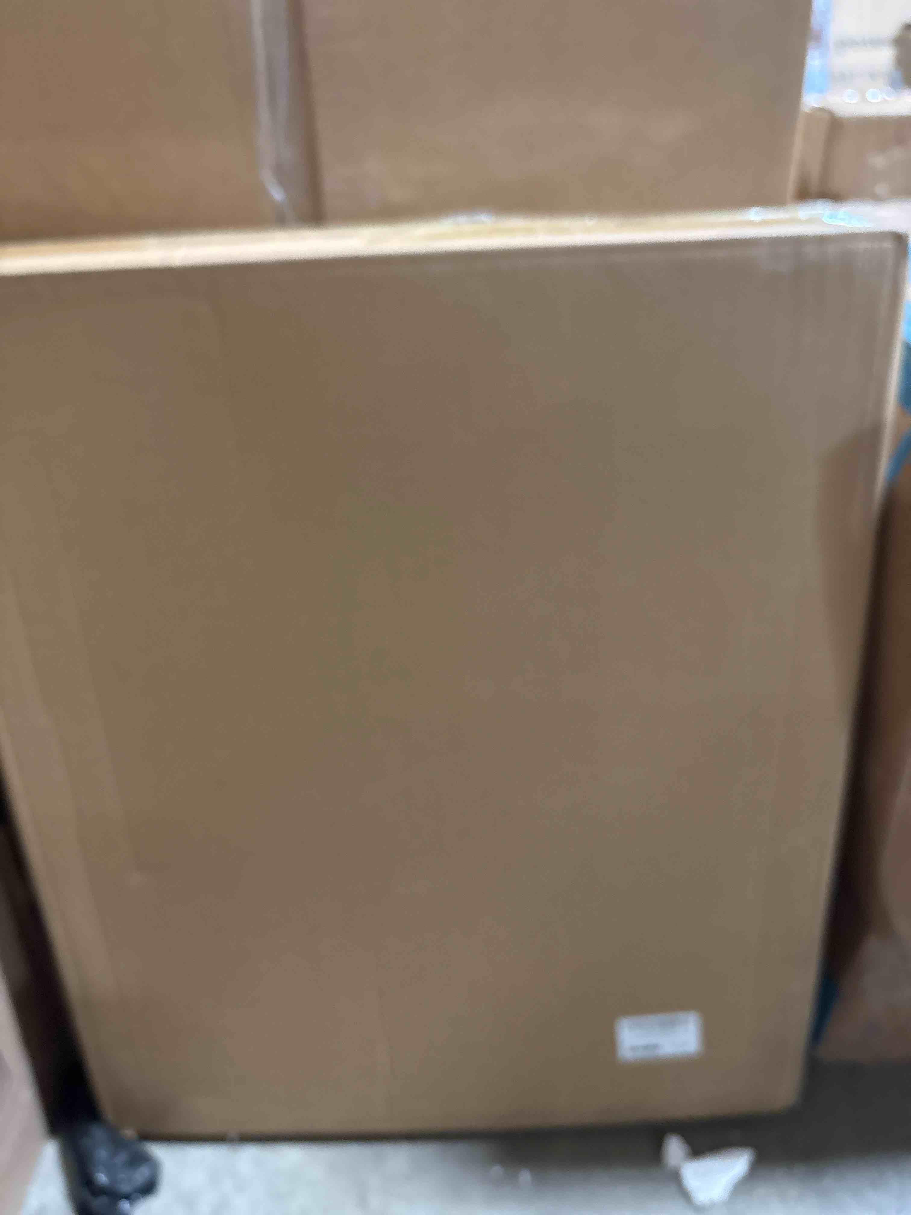 https://s3.amazonaws.com/lotting-images-prod/phillipi/GRA2324443_1757016050946.jpeg