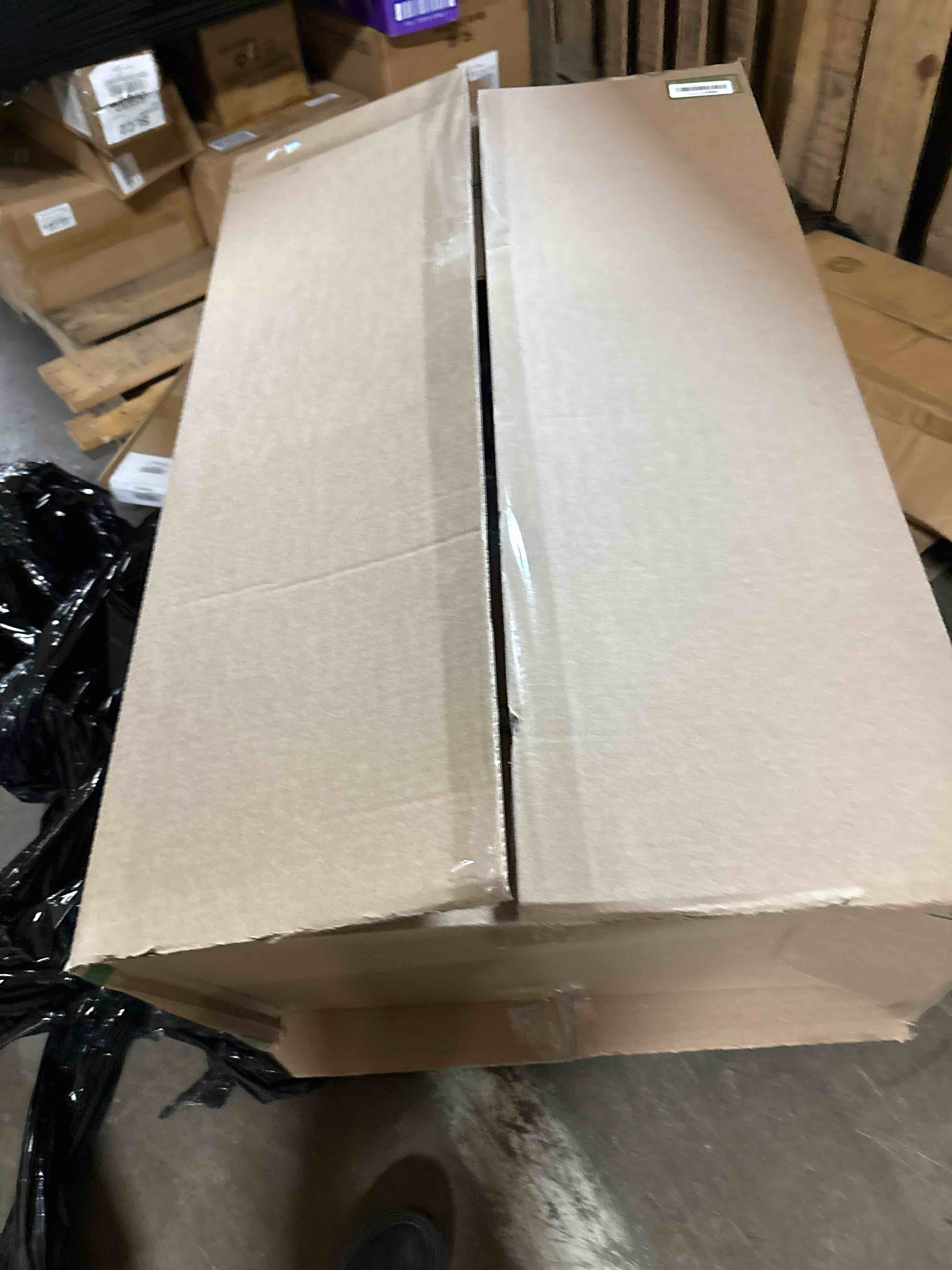 https://s3.amazonaws.com/lotting-images-prod/phillipi/GRA2324513_1757085165656.jpeg