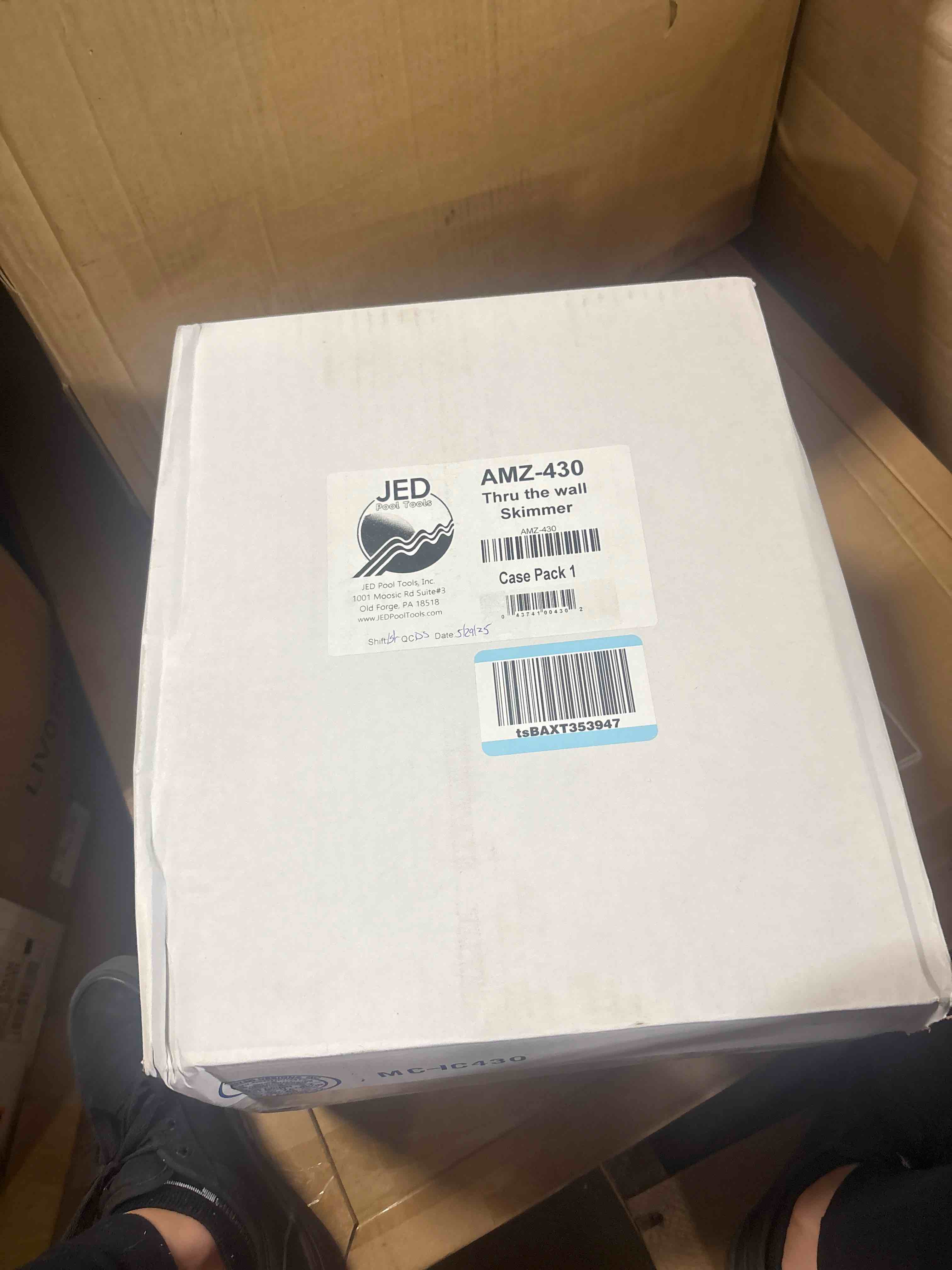 https://s3.amazonaws.com/lotting-images-prod/phillipi/GRA2324591_1757106963564.jpeg