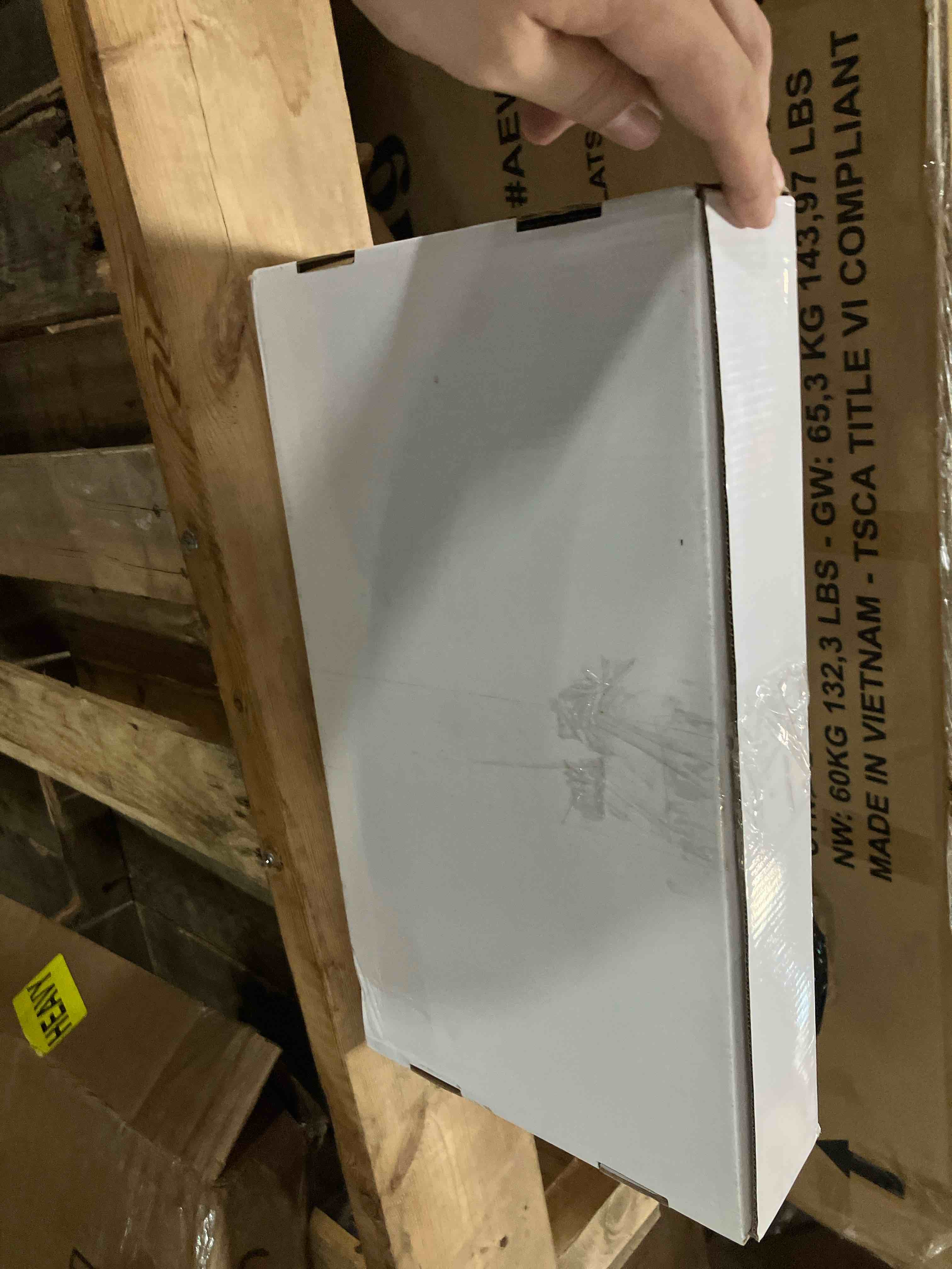 https://s3.amazonaws.com/lotting-images-prod/phillipi/GRA2324608_1758044155639.jpeg