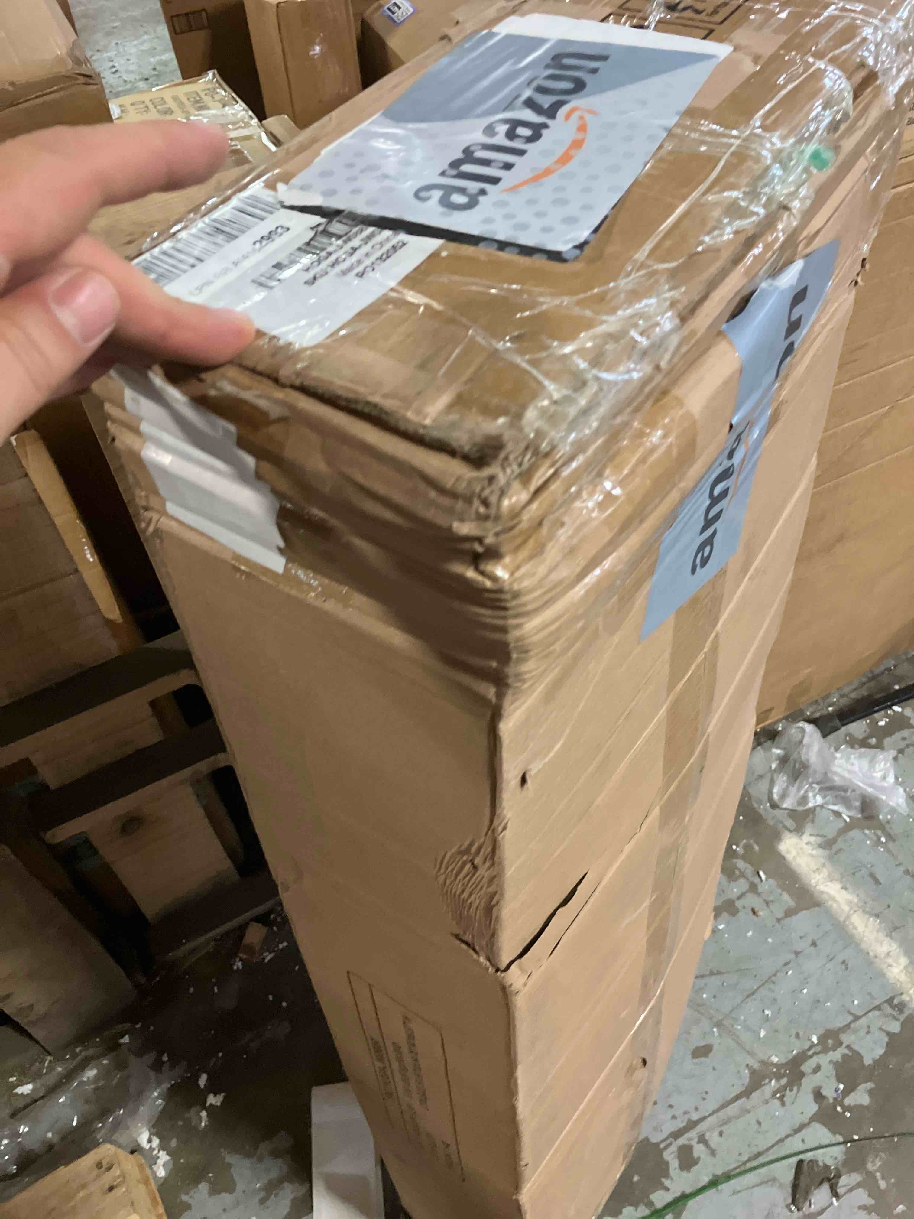 https://s3.amazonaws.com/lotting-images-prod/phillipi/GRA2324771_1758113697451.jpeg
