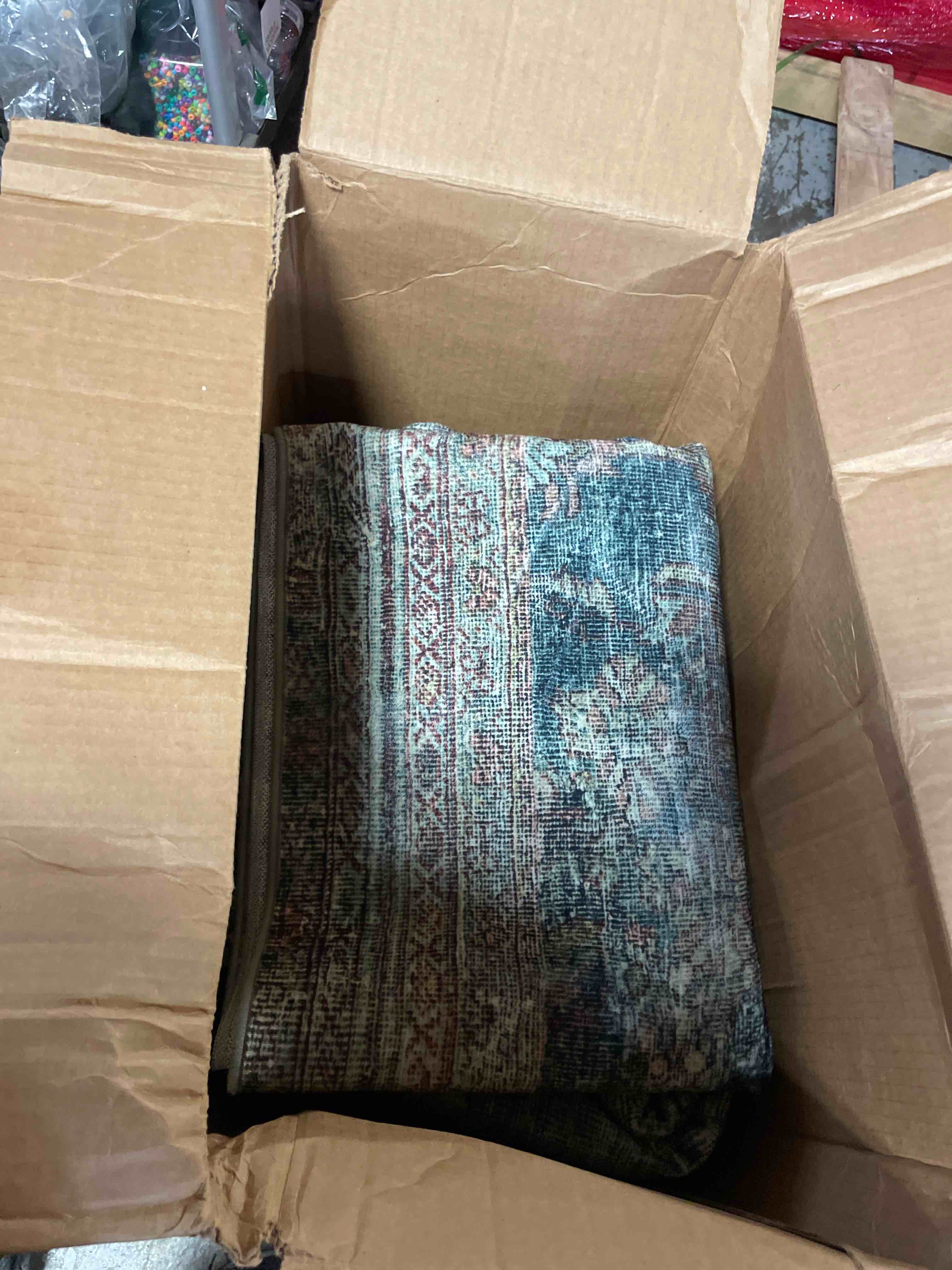 https://s3.amazonaws.com/lotting-images-prod/phillipi/GRA2324781_1758113346004.jpeg