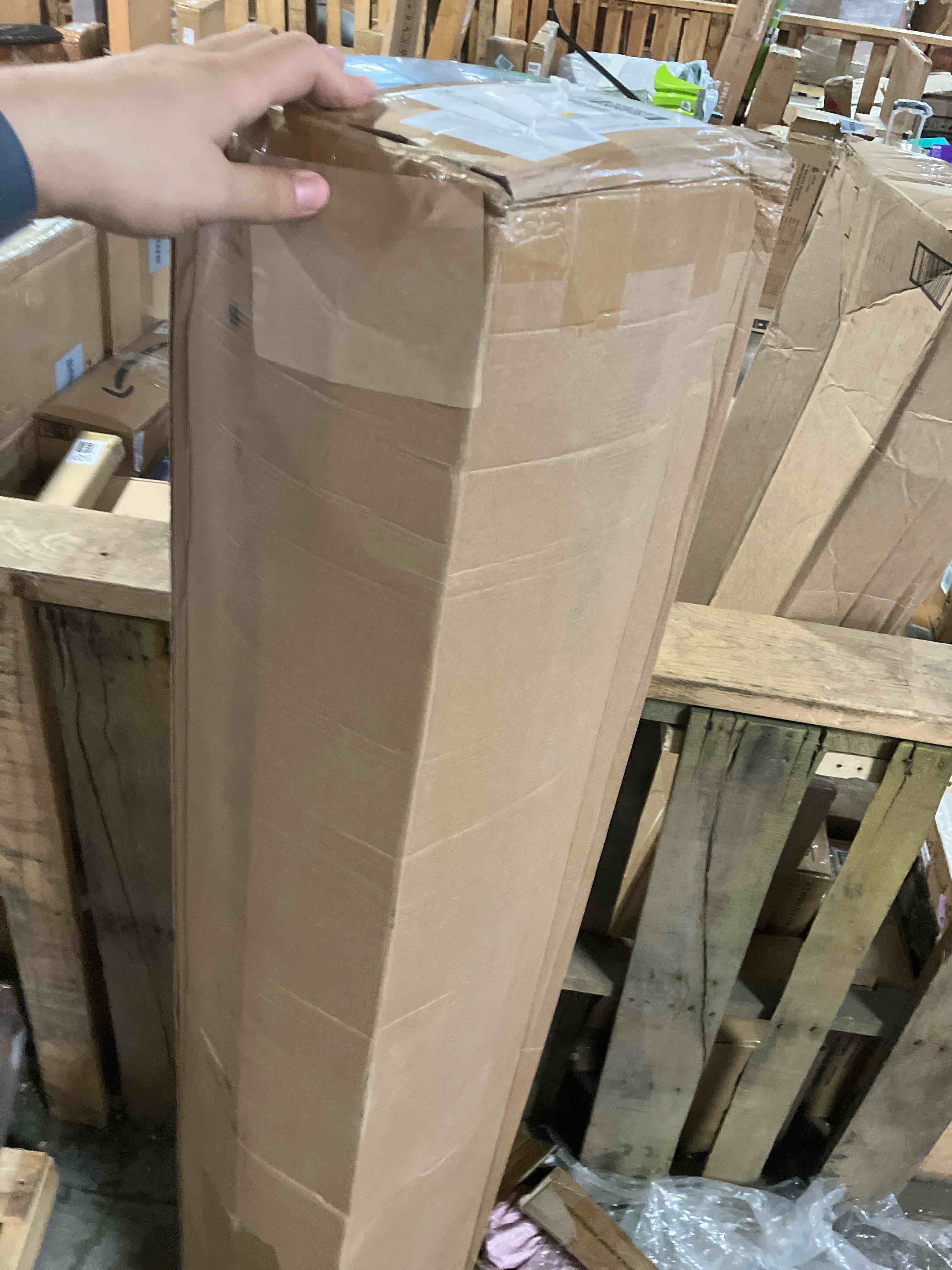 https://s3.amazonaws.com/lotting-images-prod/phillipi/GRA2324786_1758114945024.jpeg