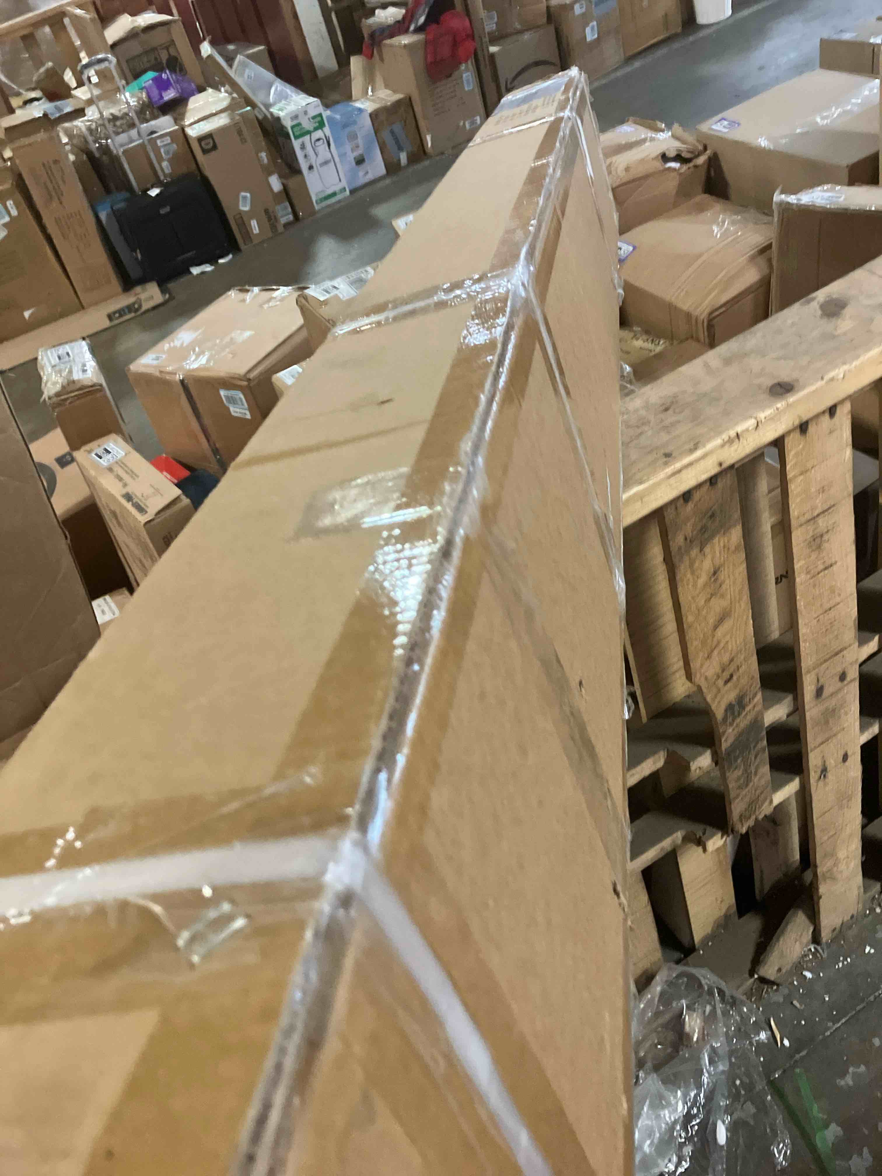 https://s3.amazonaws.com/lotting-images-prod/phillipi/GRA2324789_1758115495430.jpeg