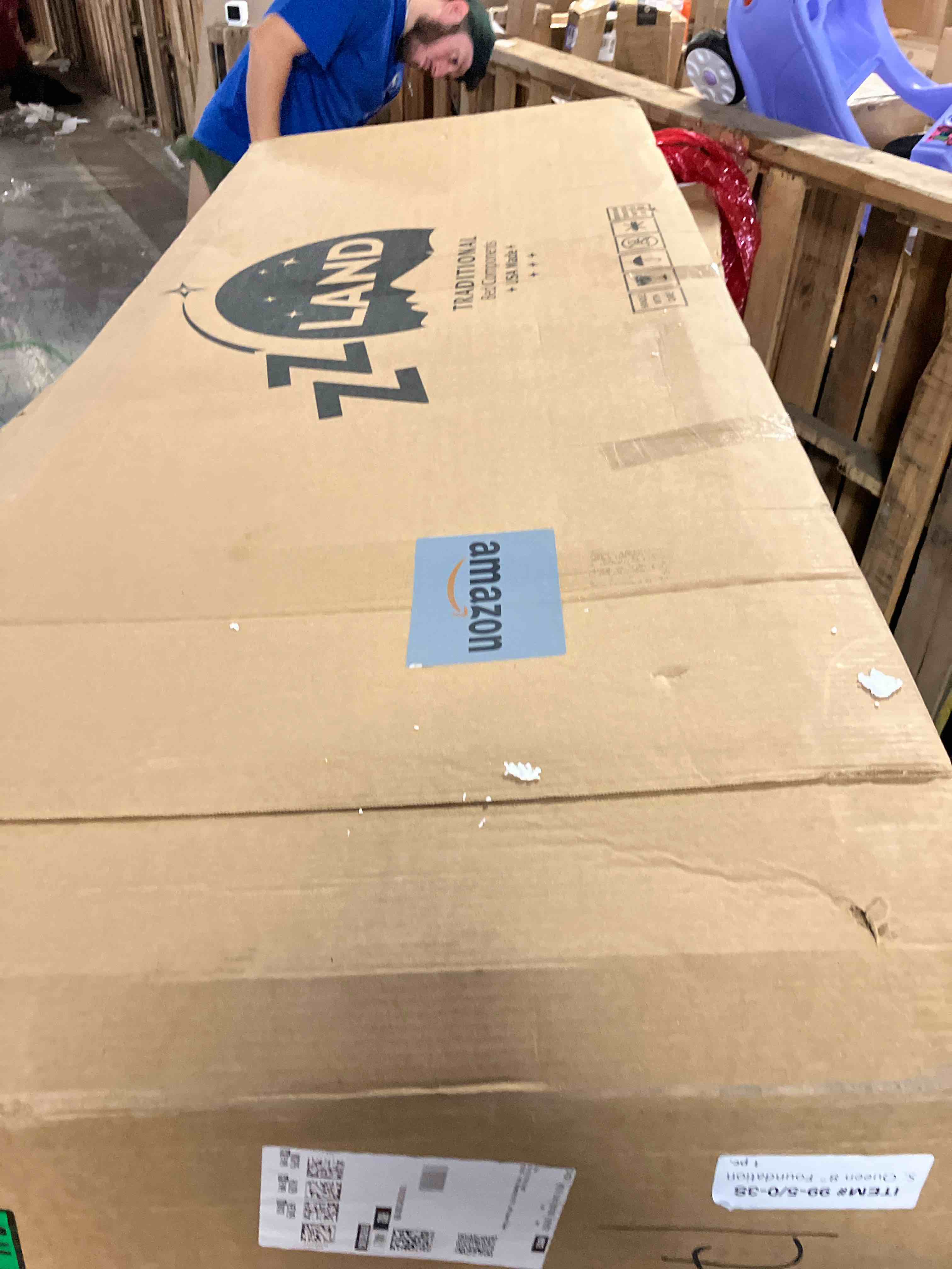 https://s3.amazonaws.com/lotting-images-prod/phillipi/GRA2324823_1758119920041.jpeg