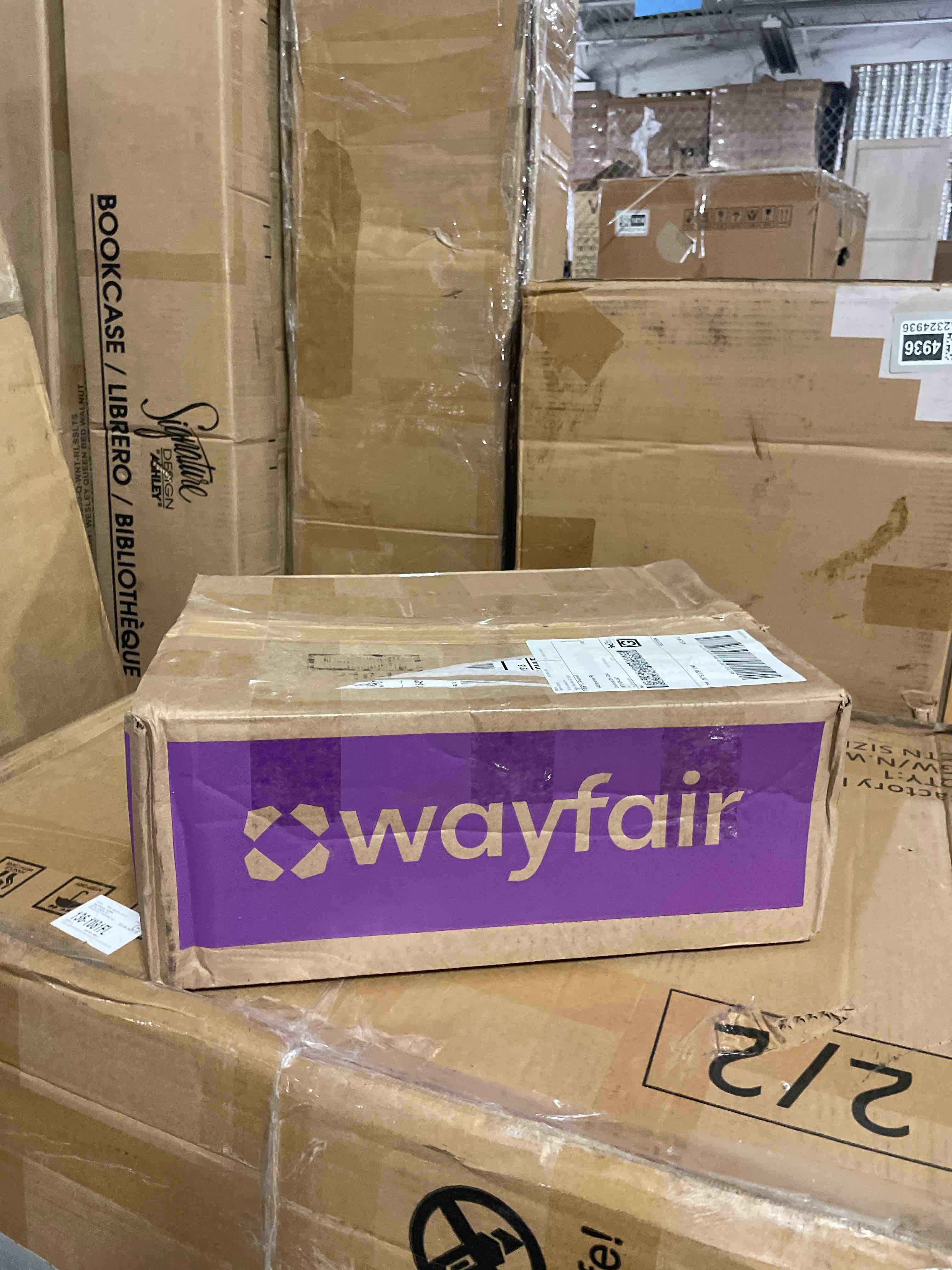 https://s3.amazonaws.com/lotting-images-prod/phillipi/GRA2324937_1758561847858.jpeg