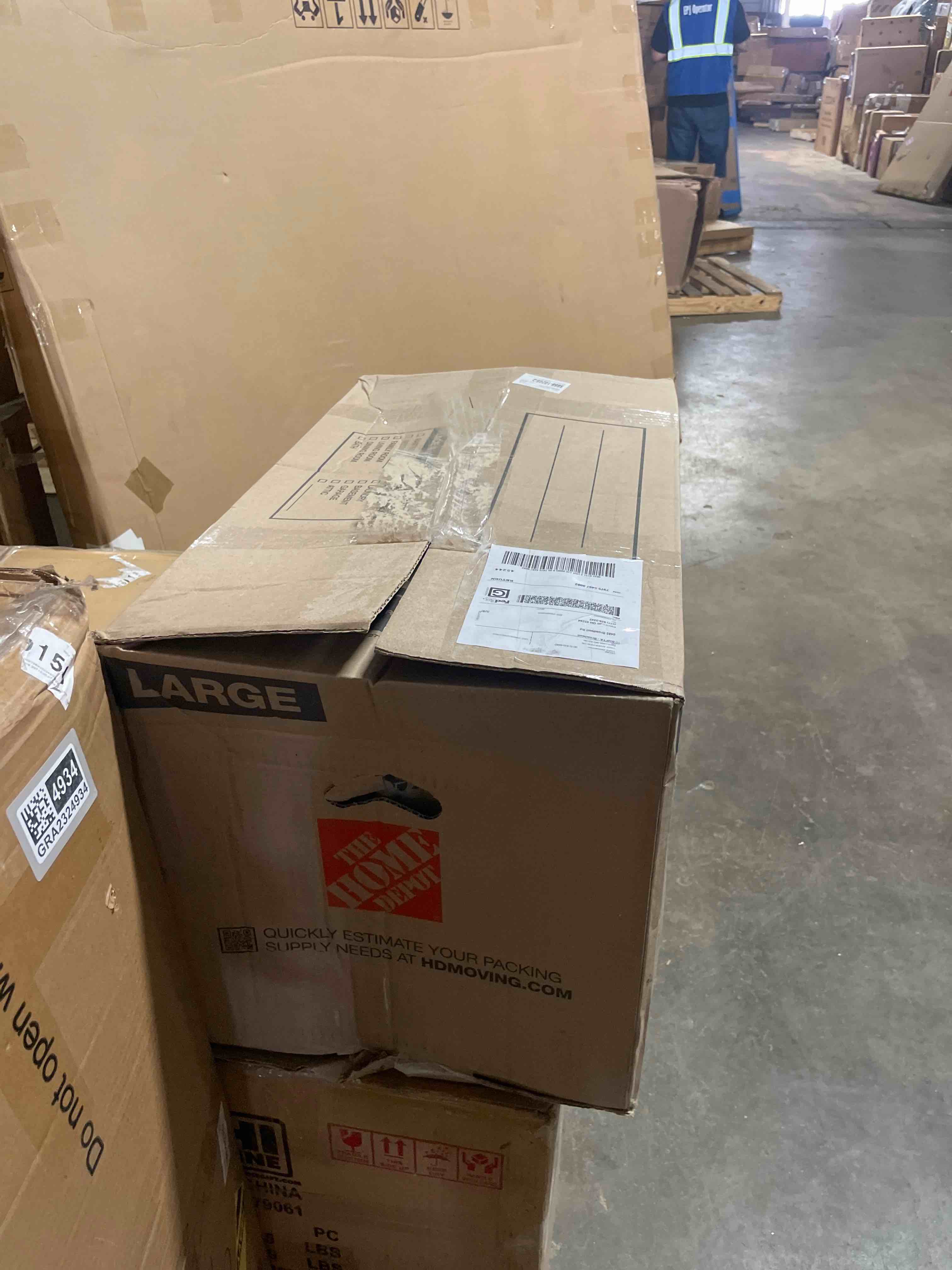 https://s3.amazonaws.com/lotting-images-prod/phillipi/GRA2324939_1758562033867.jpeg