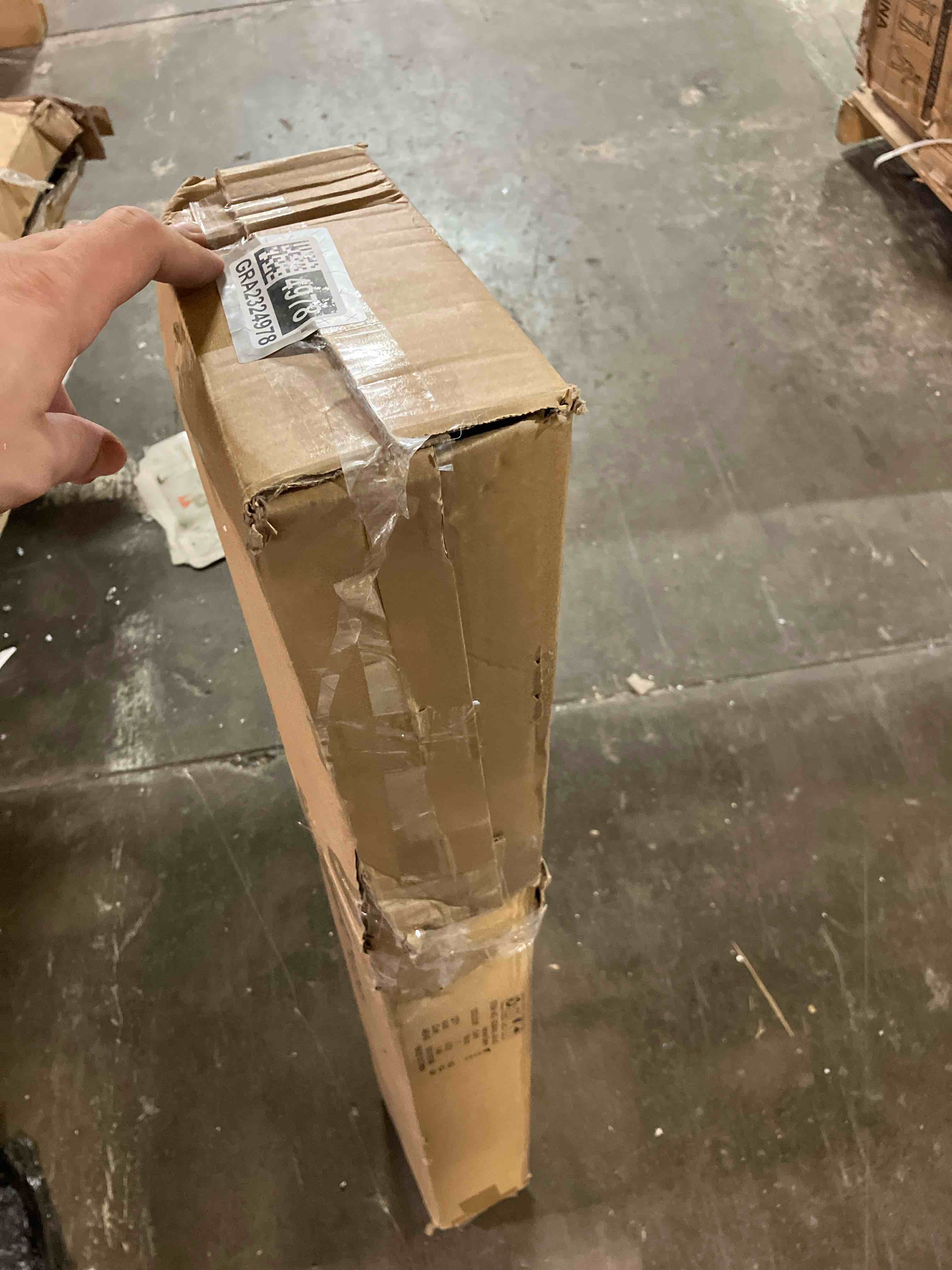 https://s3.amazonaws.com/lotting-images-prod/phillipi/GRA2324978_1758636110645.jpeg
