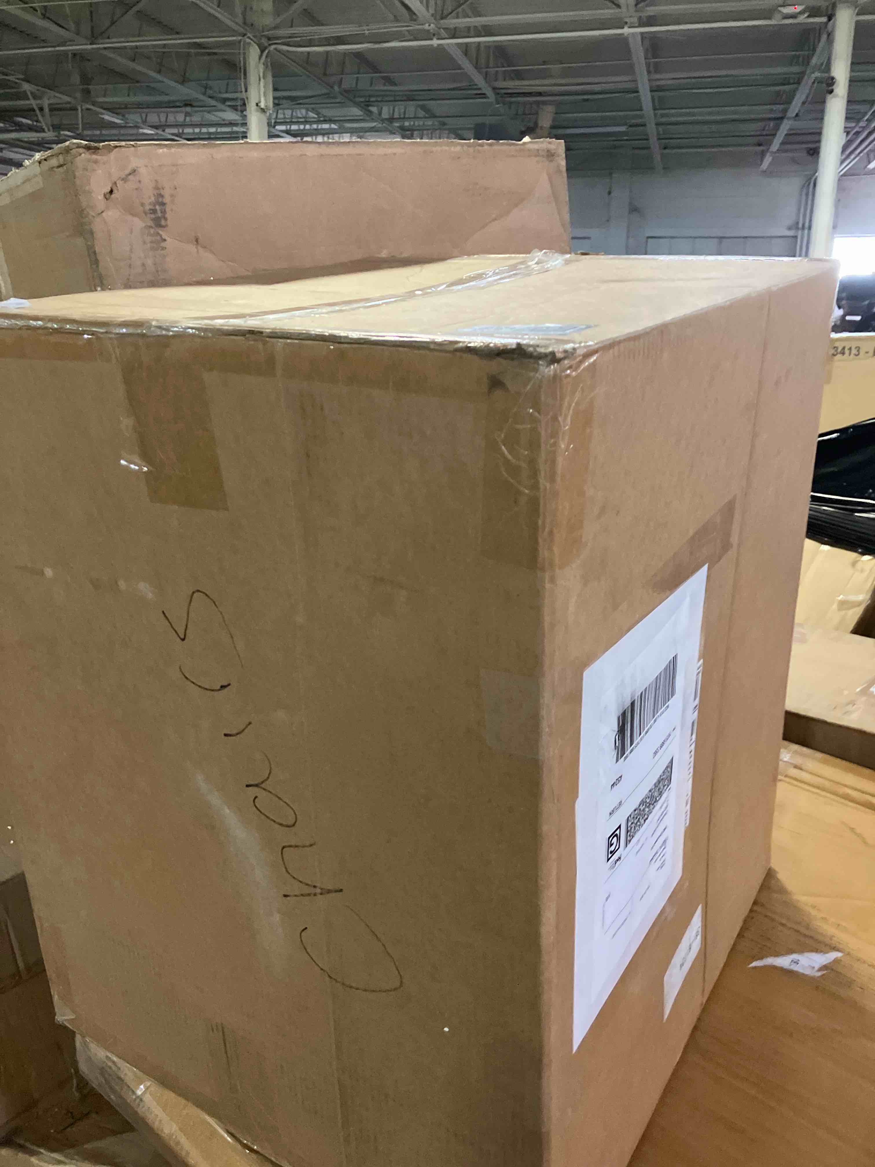 https://s3.amazonaws.com/lotting-images-prod/phillipi/GRA2324997_1758642653278.jpeg