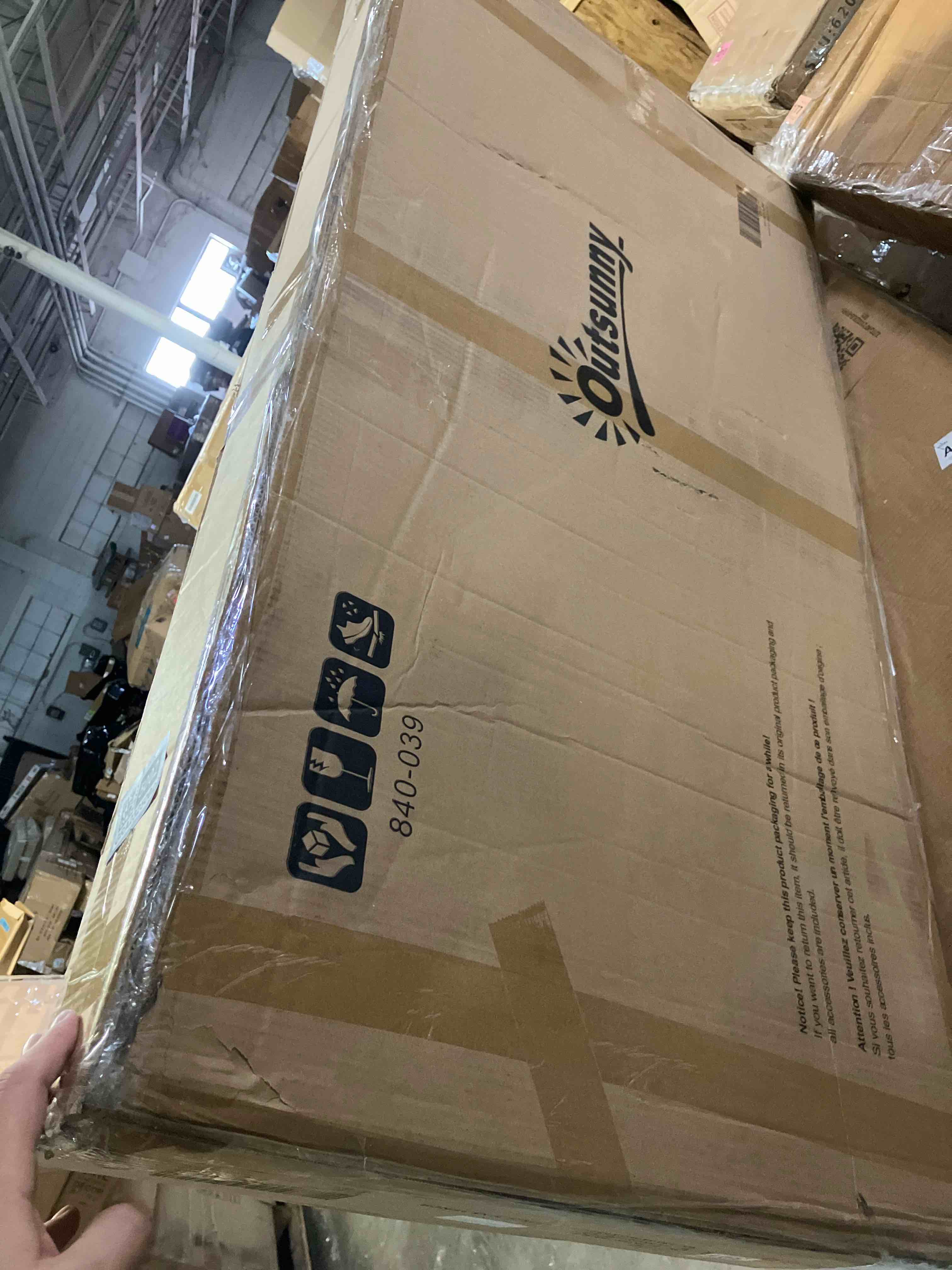 https://s3.amazonaws.com/lotting-images-prod/phillipi/GRA2325002_1758643364392.jpeg