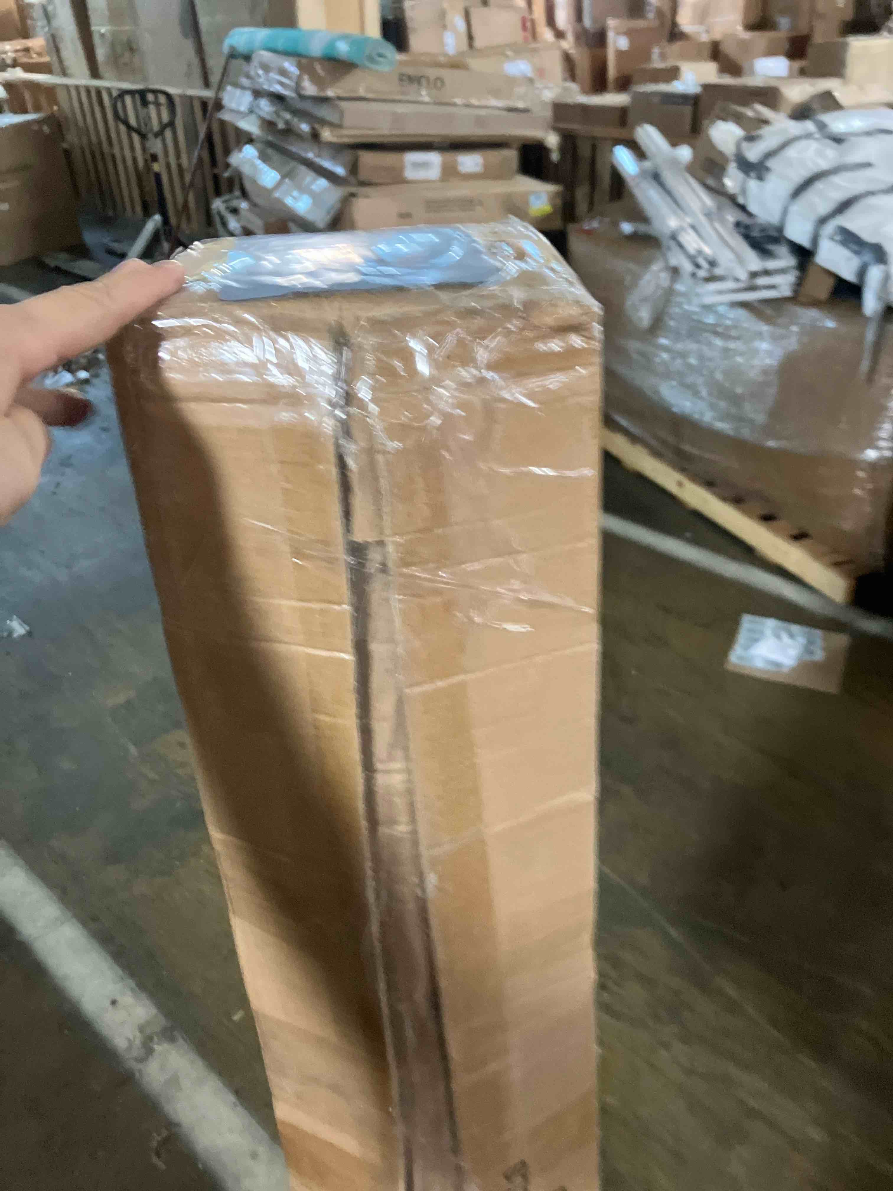 https://s3.amazonaws.com/lotting-images-prod/phillipi/GRA2325073_1758718898925.jpeg