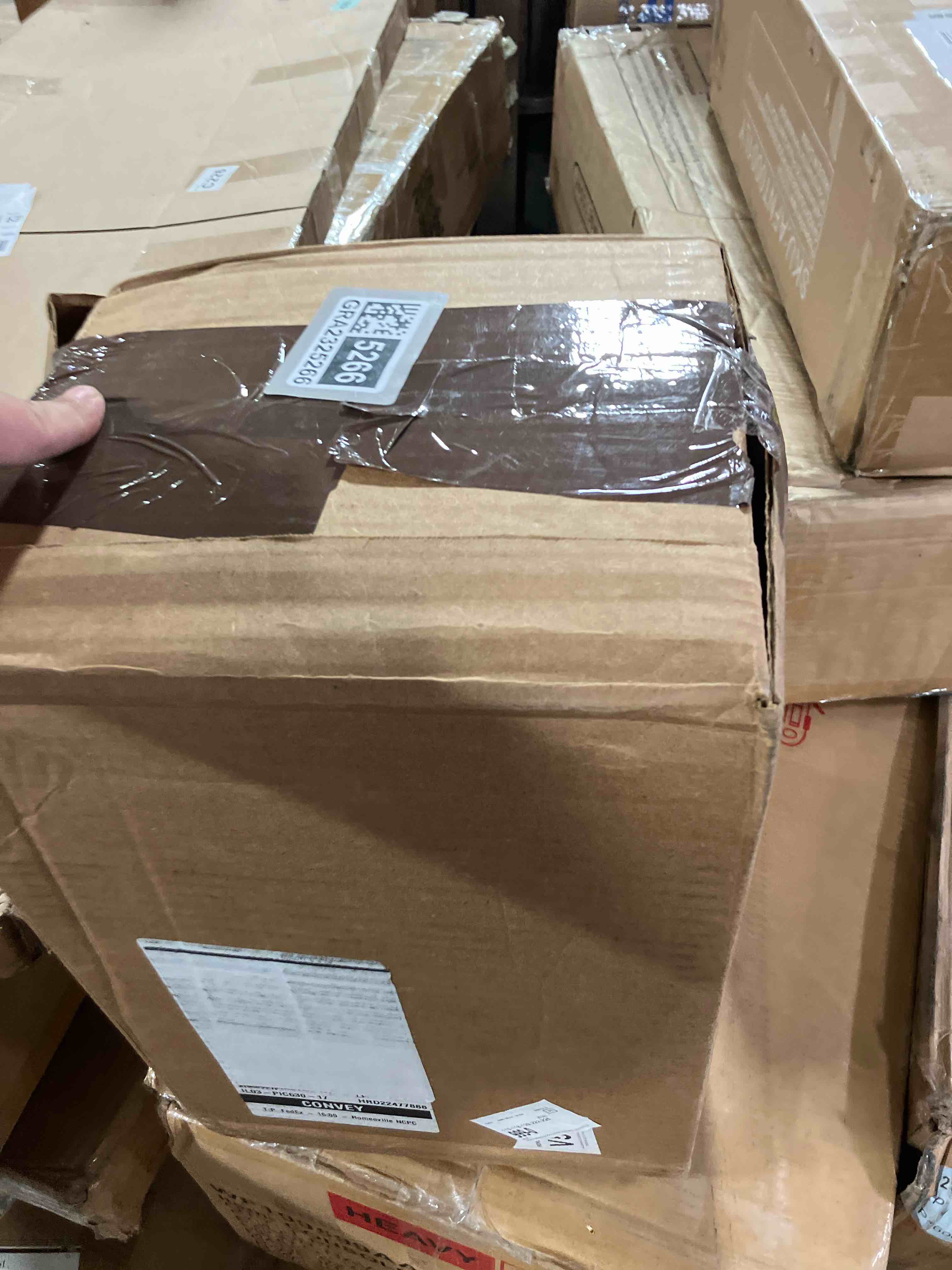https://s3.amazonaws.com/lotting-images-prod/phillipi/GRA2325266_1759249152339.jpeg