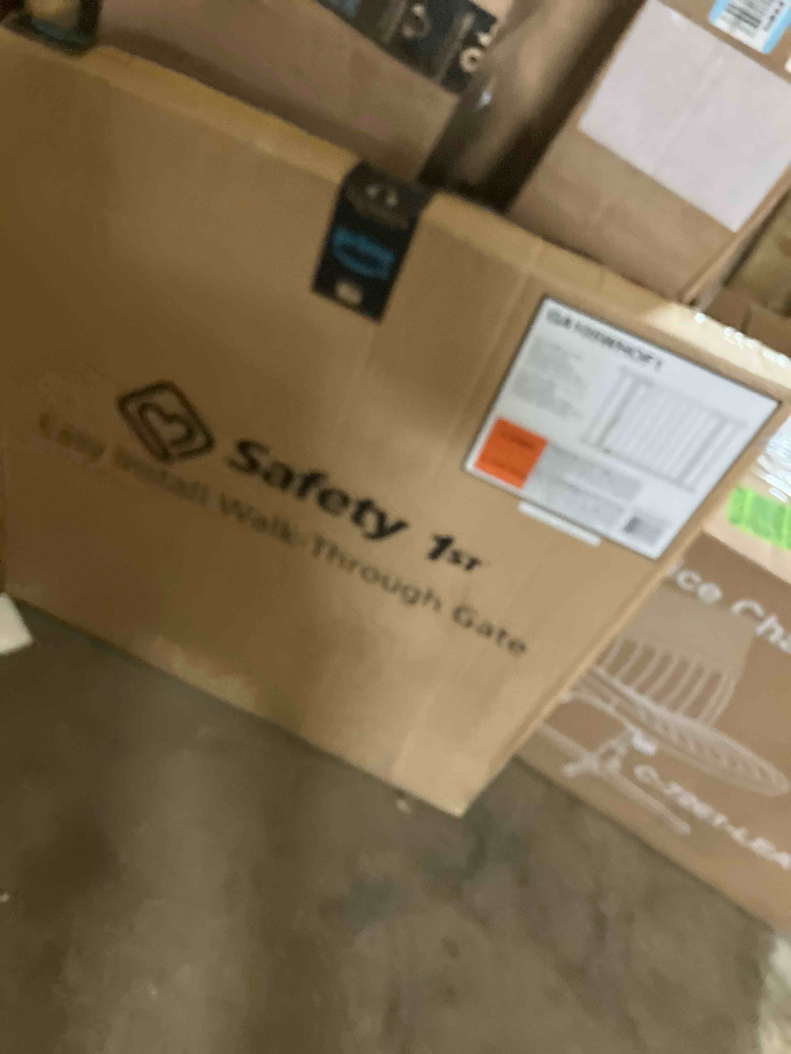 https://s3.amazonaws.com/lotting-images-prod/phillipi/GRA2325274_1759253151075.jpeg