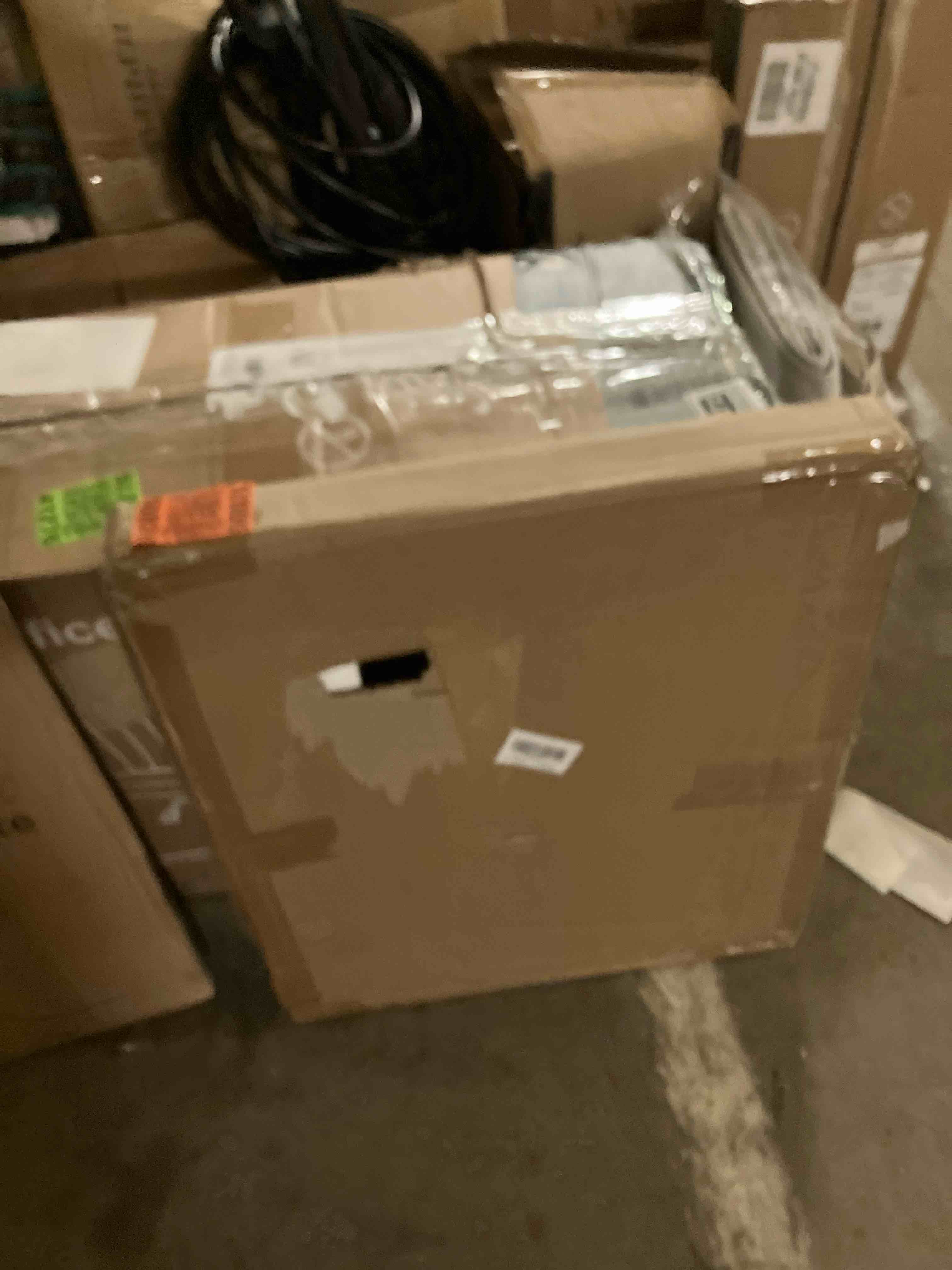 https://s3.amazonaws.com/lotting-images-prod/phillipi/GRA2325275_1759253333199.jpeg