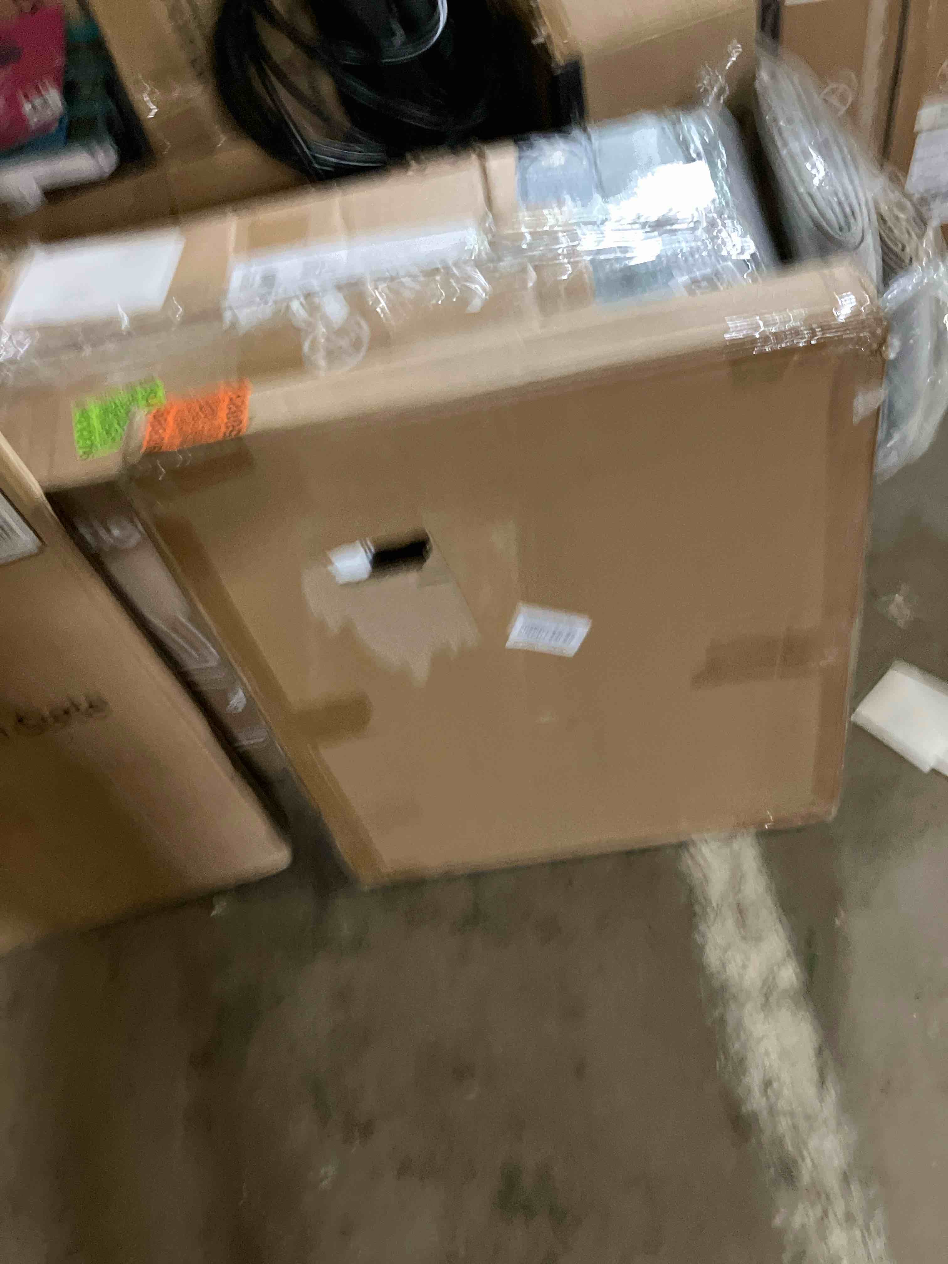 https://s3.amazonaws.com/lotting-images-prod/phillipi/GRA2325275_1759253334256.jpeg