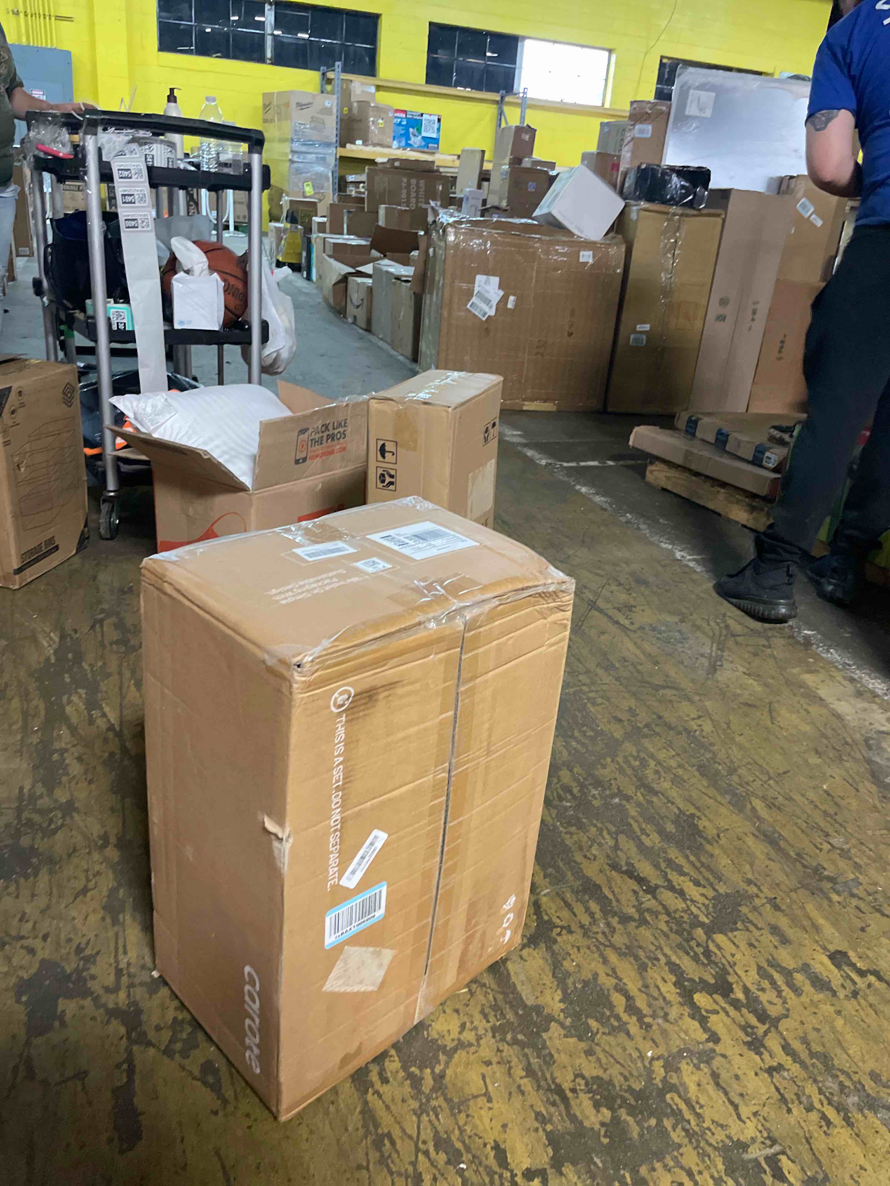 https://s3.amazonaws.com/lotting-images-prod/phillipi/GRA2325399_1759852185343.jpeg