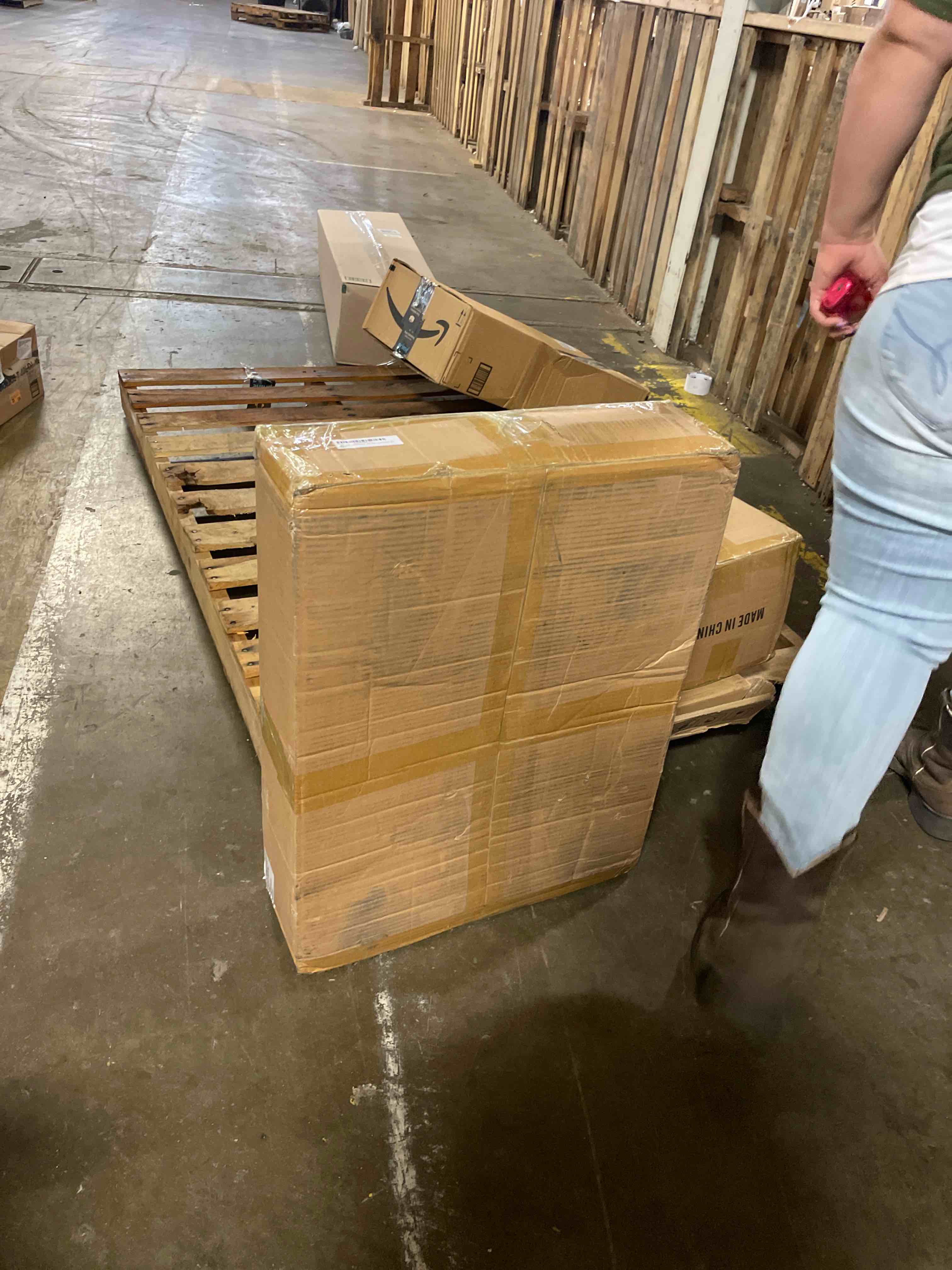 https://s3.amazonaws.com/lotting-images-prod/phillipi/GRA2325488_1759865797569.jpeg