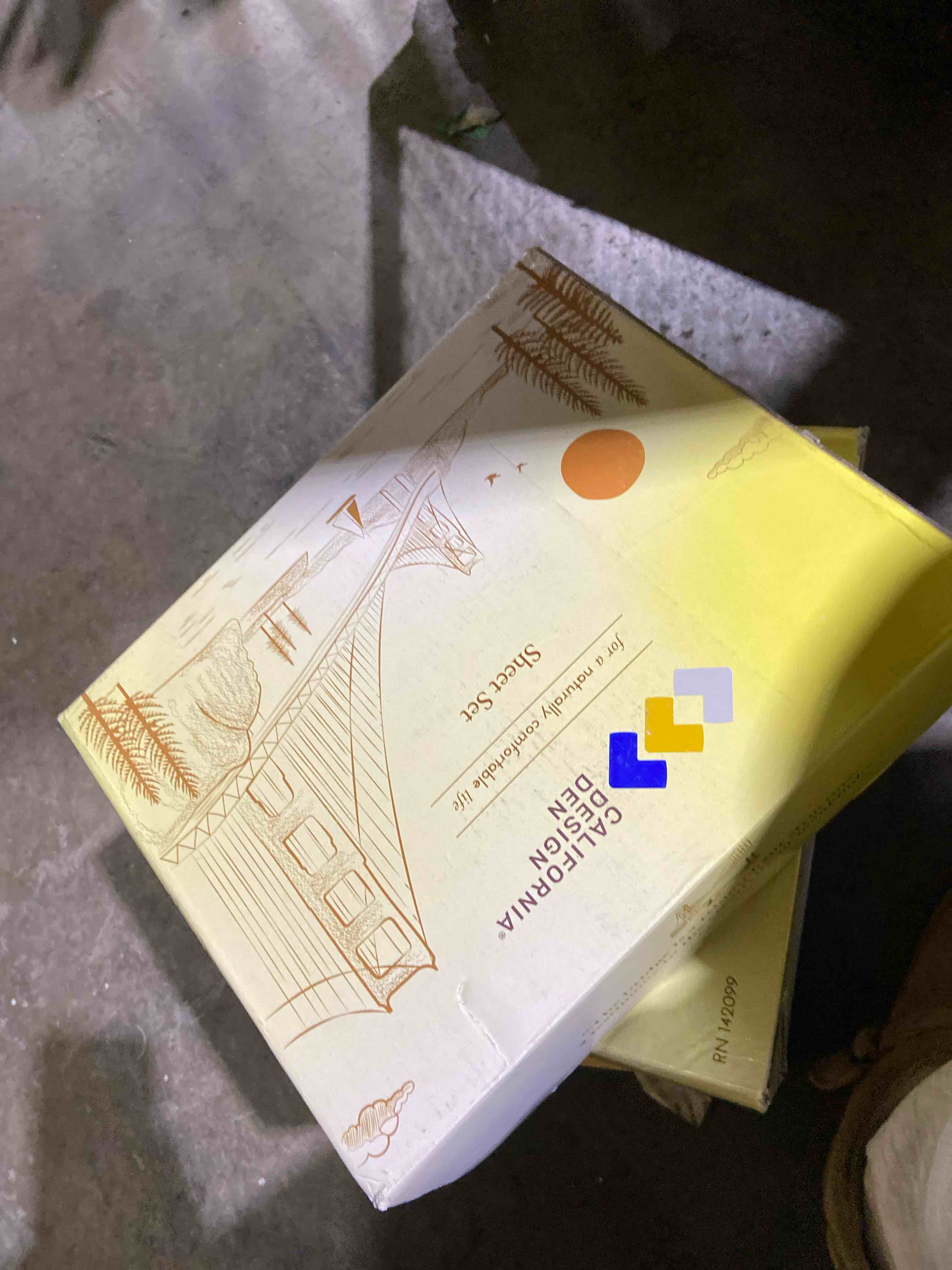 Condition photo showing New/Like New for California Design Den Natural 100% Cotton Sheets, Soft Queen Sheet Set, 400 Thread Count Sateen, Deep Pockets with All-Around Elastic for a Snug Fit, Durable Bedding Set - Pink