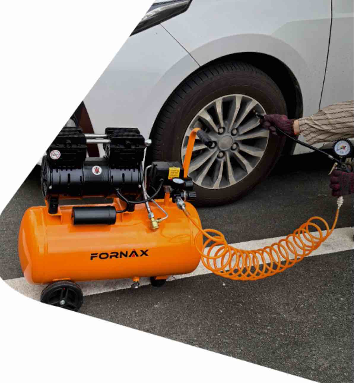 FORNAX Portable Air Compressor 6 Gallon, 1 HP 2.2CFM@ 90 PSI Oil Free Air Compressor, Max Pressure 125 PSI, 65 dB Quiet Compressor for Auto Repair, Tire Inflation, Spray Painting, Woodwork Nailing