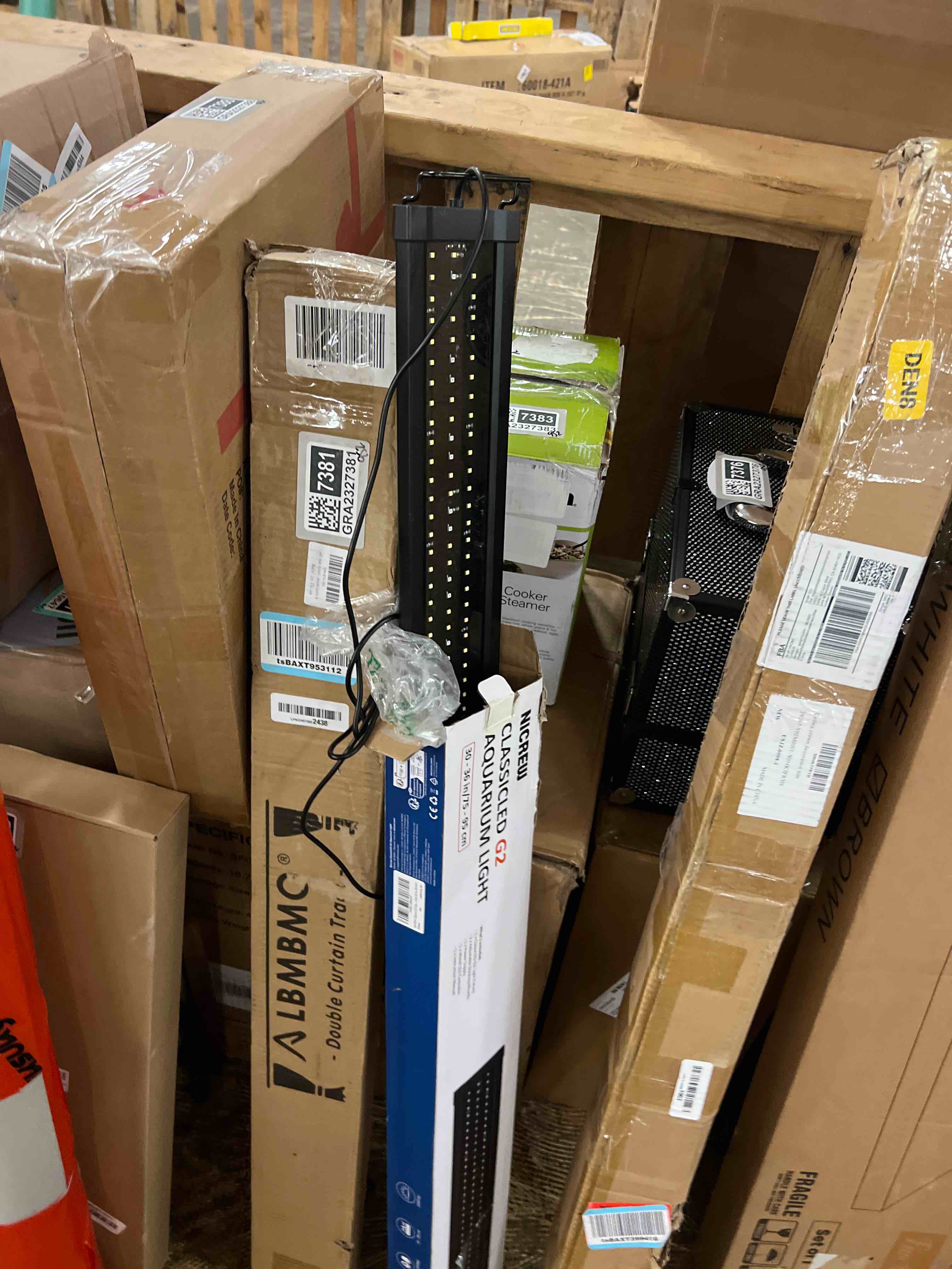 Condition photo showing Good Condition for NICREW ClassicLED Gen 2 Aquarium Light, 25 Watts, Dimmable LED Fish Tank Light with 2-Channel Control, White and Blue LEDs, Size 30 to 36 Inch