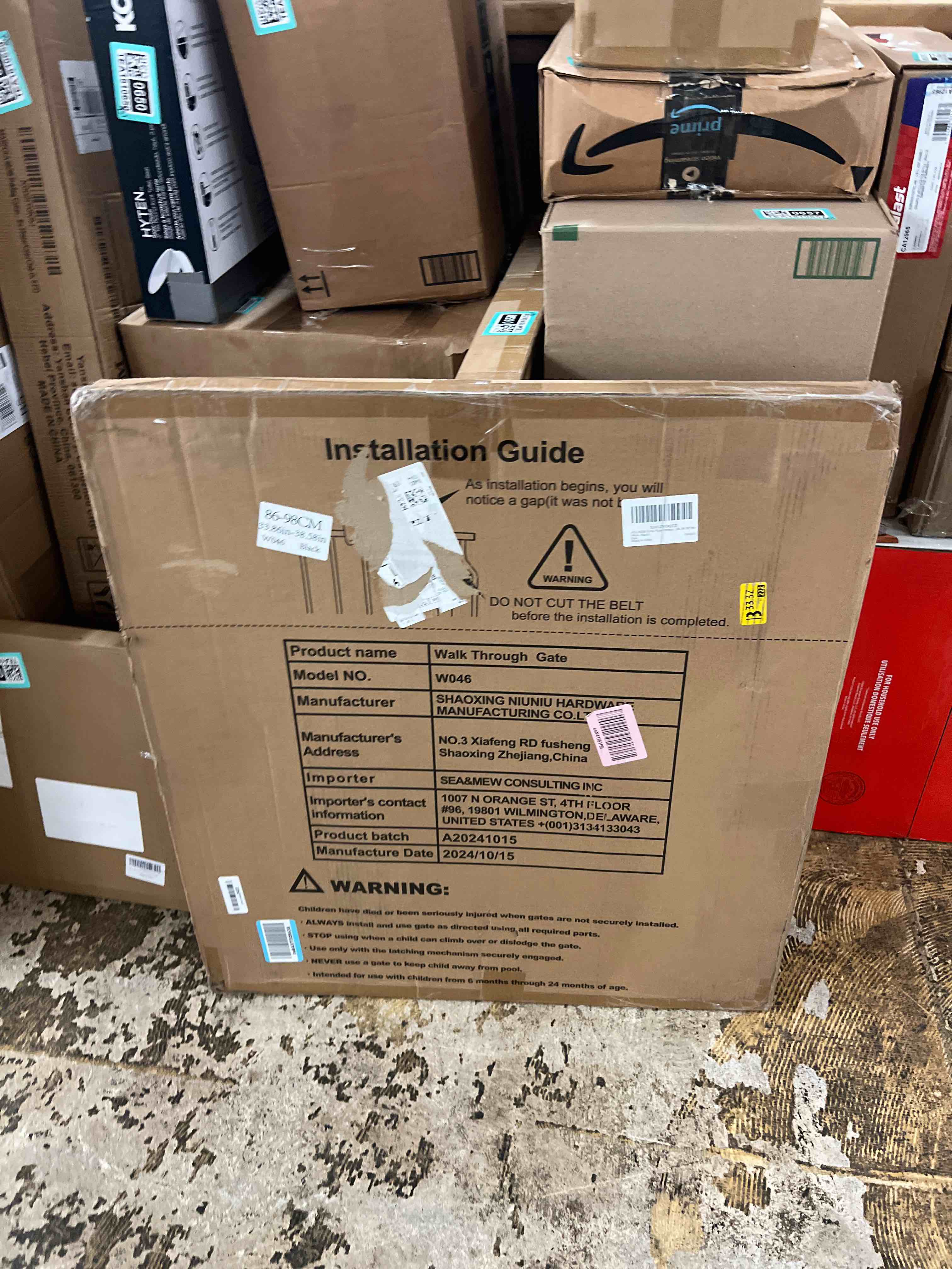 Condition photo showing New/Like New for ALLAIBB Extra Wide Pressure Mounted Baby Gate Walk Through Child Kids Safety Toddler Tension White Long Large Pet Dog Gates with Extension for doorways Kitchen (43.31-48.03"/110-122cm, Black) Black 43.31-48.03"/110-122cm