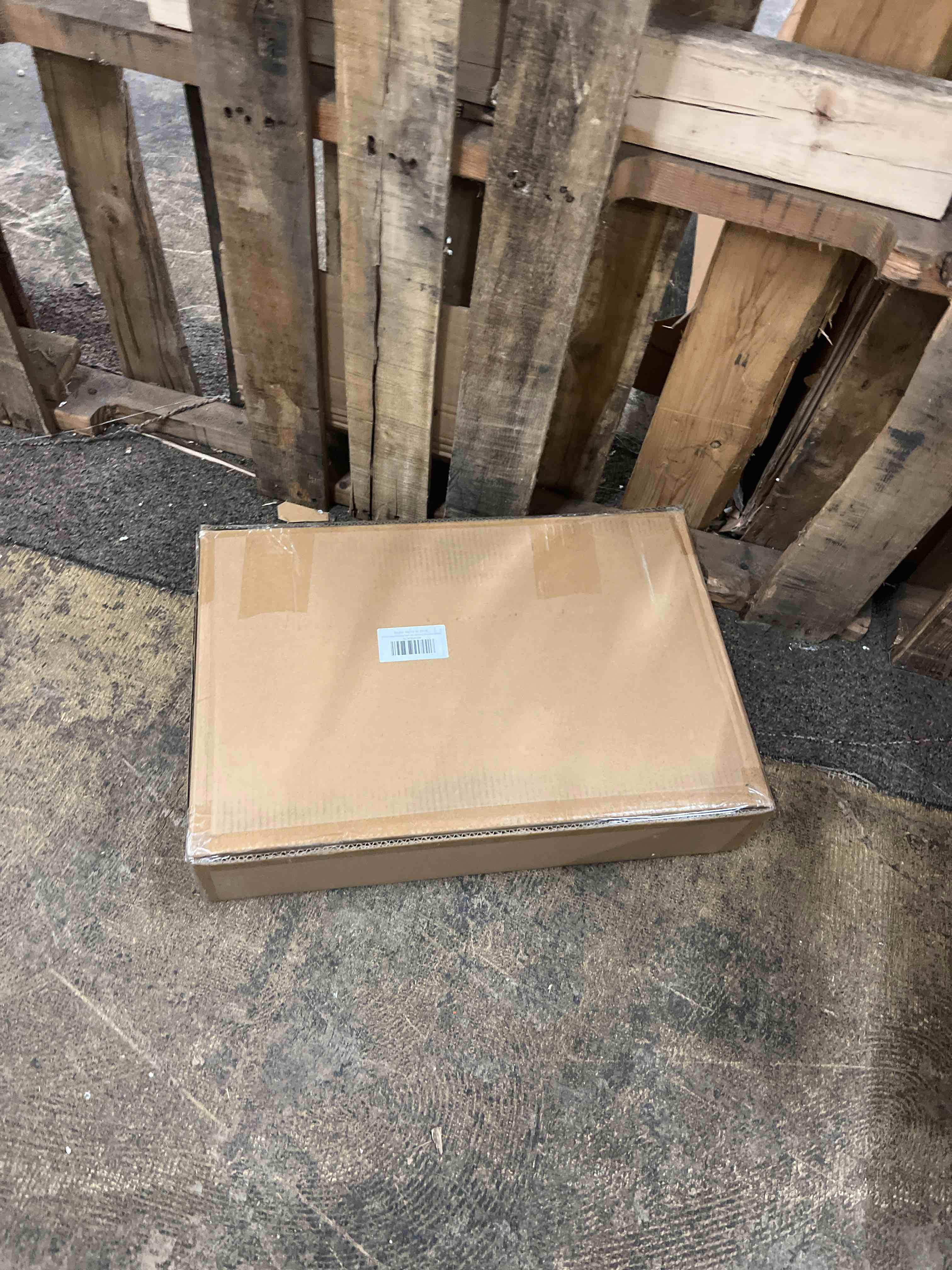 Condition photo showing New/Like New for Lanpn Metal Christmas Tree Collar 36 inch, Christmas Tree Ring Collar for Medium Xmas Stand Cover Real Artificial Trees Indoor Outdoor Decoration (Silver, Diamond)