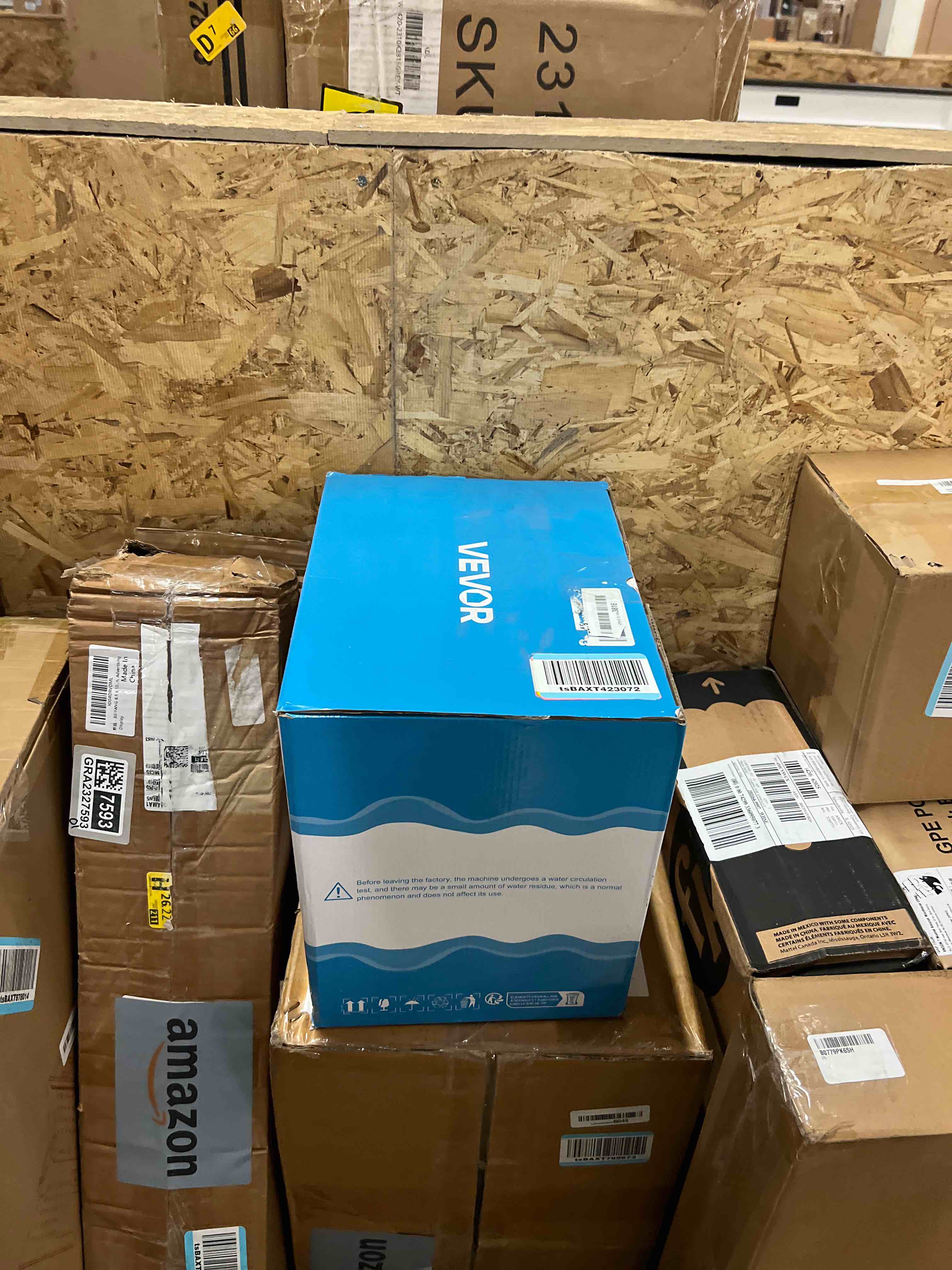 Condition photo showing New/Like New for VEVOR Fish Tank Aquarium, 2 Gallon Arch Ultra-Clear GPPS Starter Smart Tank Adjustable 3 Color Lighting, Self Cleaning System Fishbowl for Freshwater & Saltwater Fish Home, Office, or Pet Use