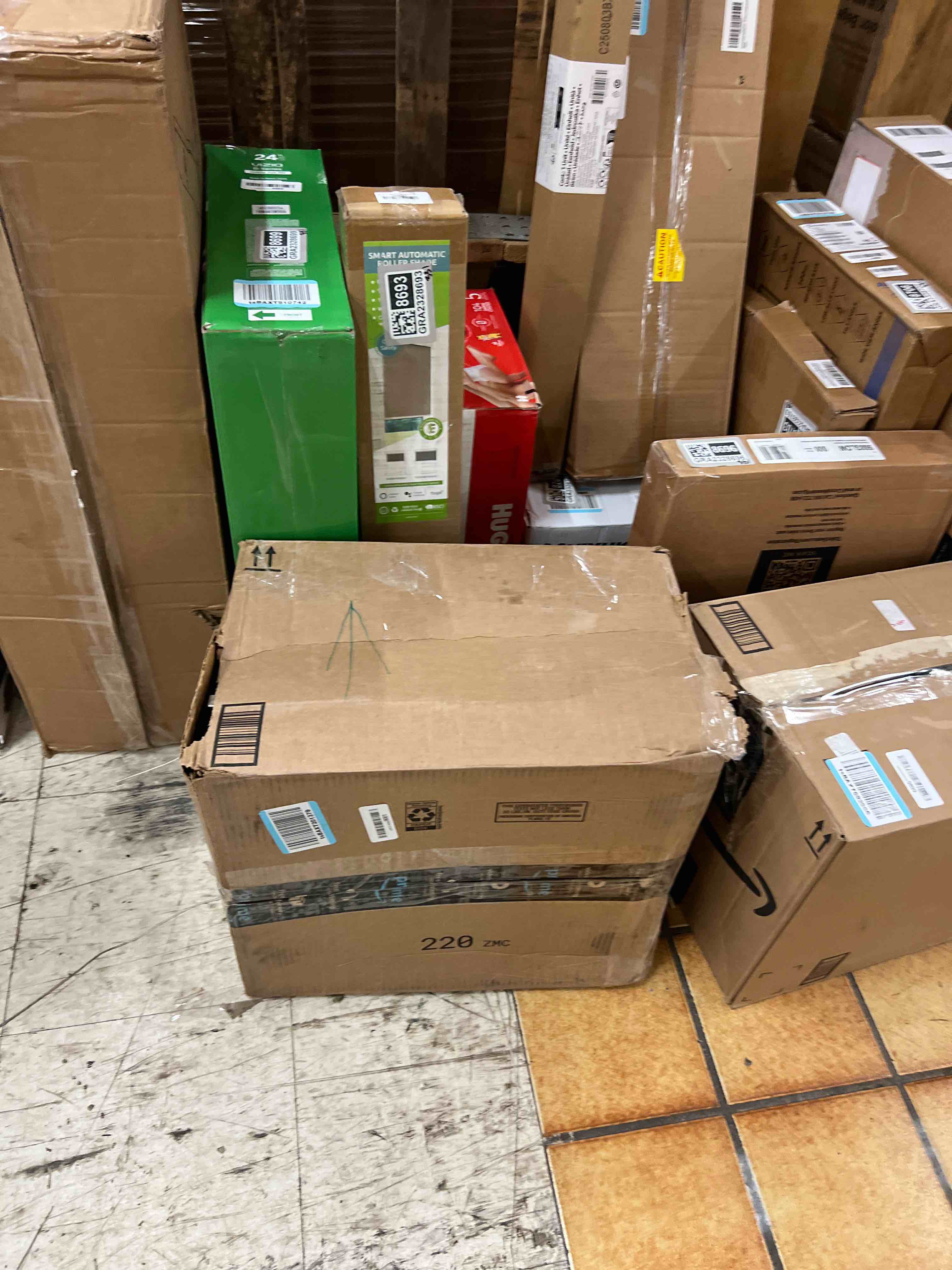 Condition photo showing New/Like New for PYY Commercial Waffle Maker - Double-Head Chaffle Maker, 2500W Stainless Steel, Non-stick Electric Machine for Restaurant Party Food Stall