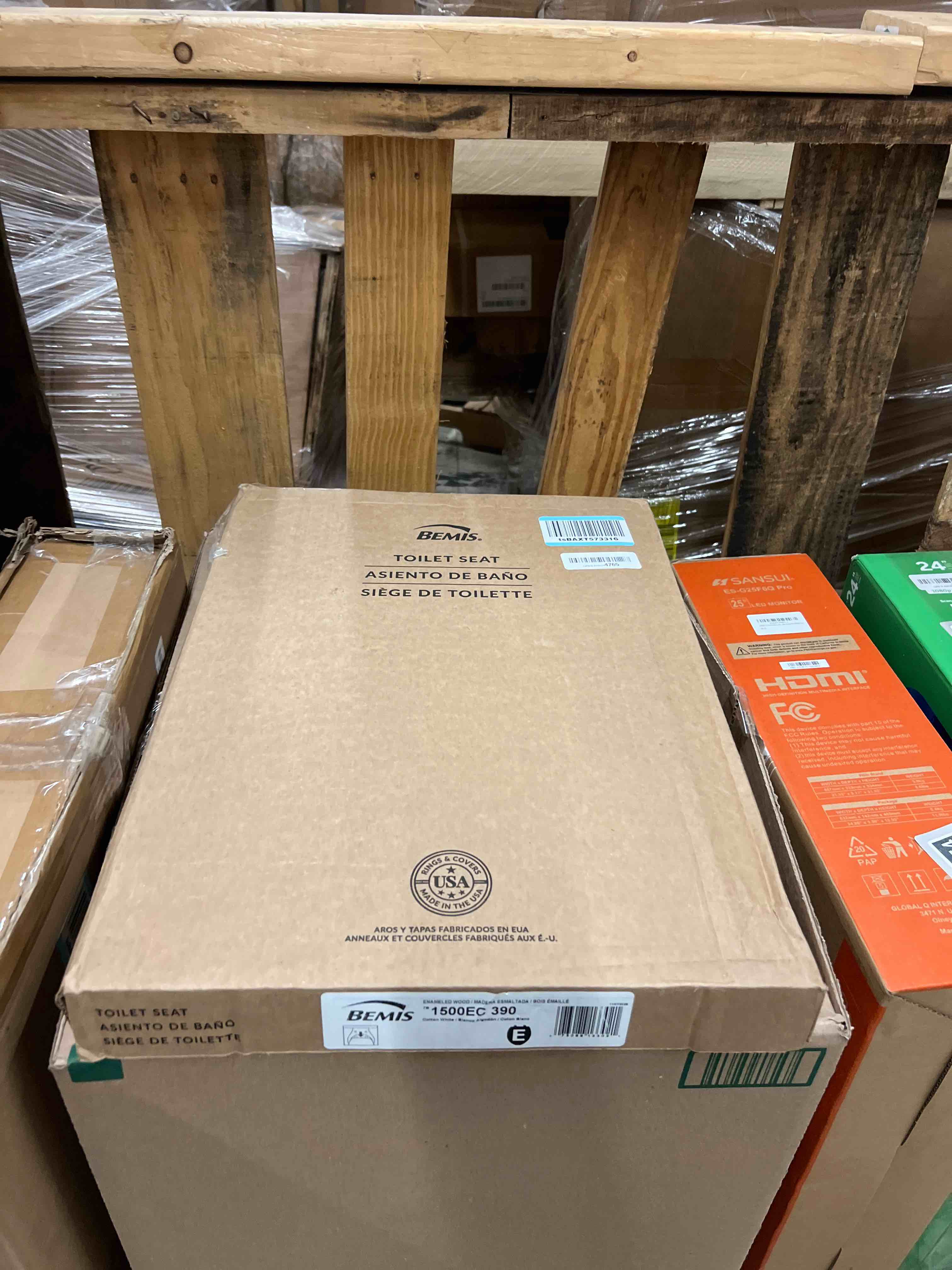 Condition photo showing New/Like New for Bemis 1500EC 390 Lift-Off Wood Elongated Toilet Seat, Cotton White (Pack of 1)