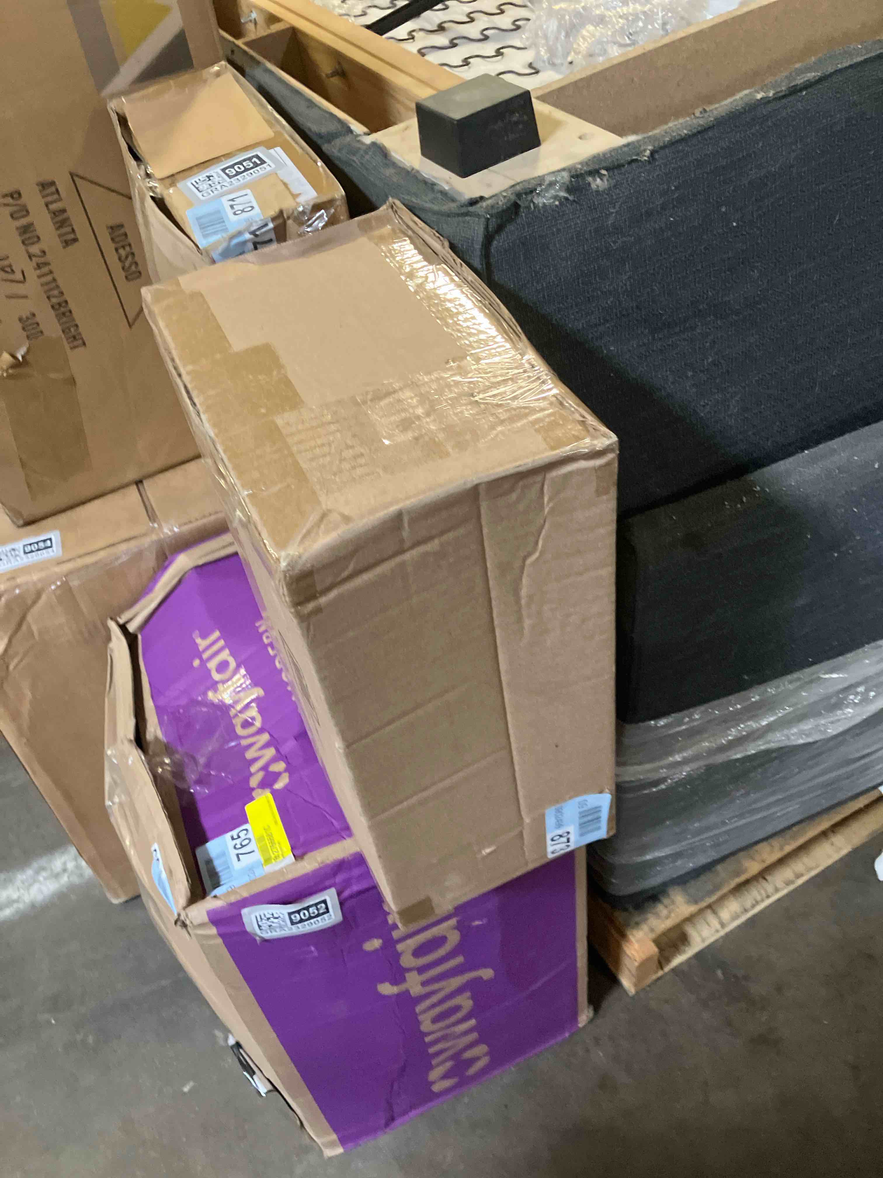 https://s3.amazonaws.com/lotting-images-prod/phillipi/GRA2329048_1752089241443.jpeg