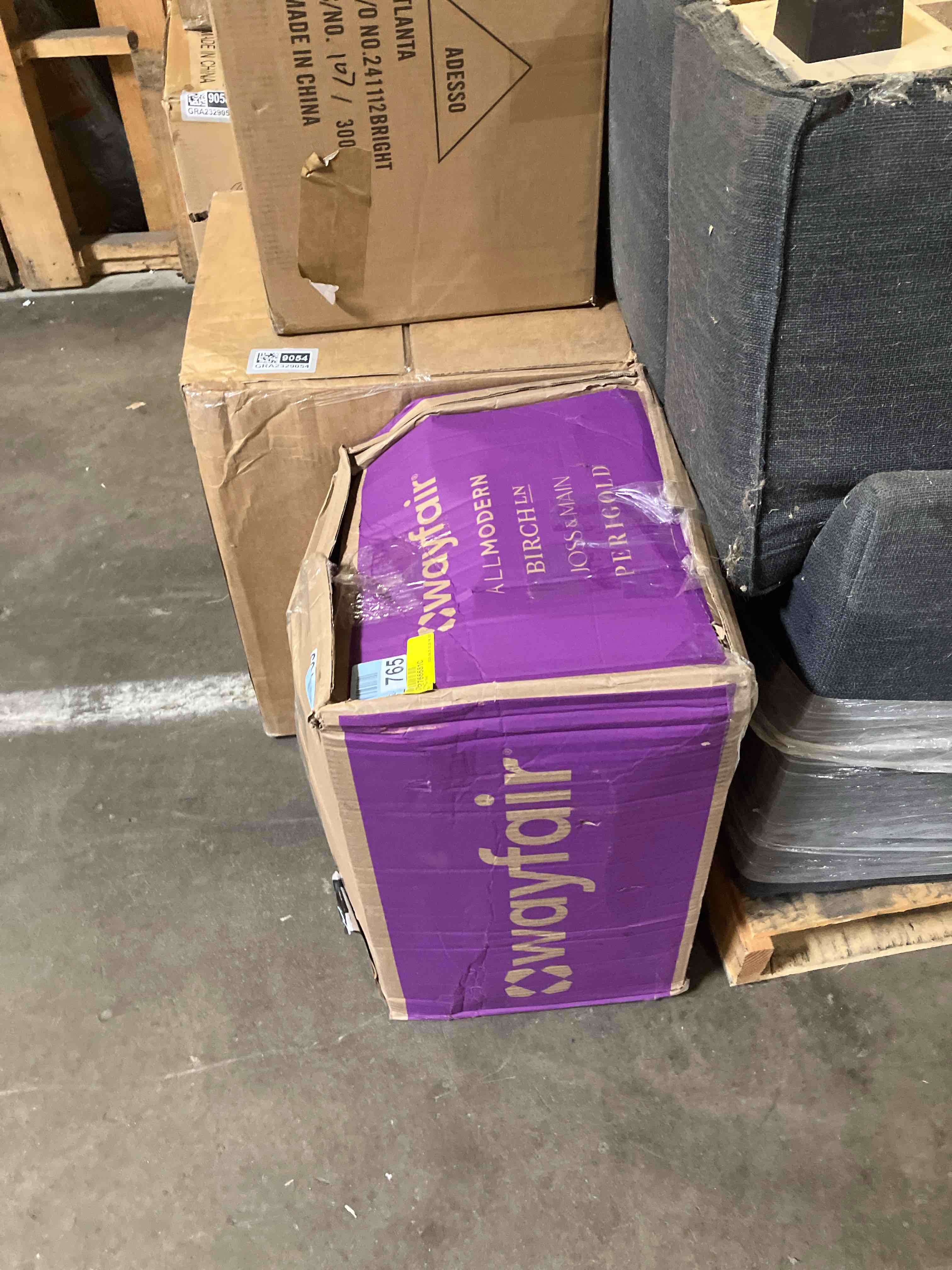 https://s3.amazonaws.com/lotting-images-prod/phillipi/GRA2329052_1752088505591.jpeg