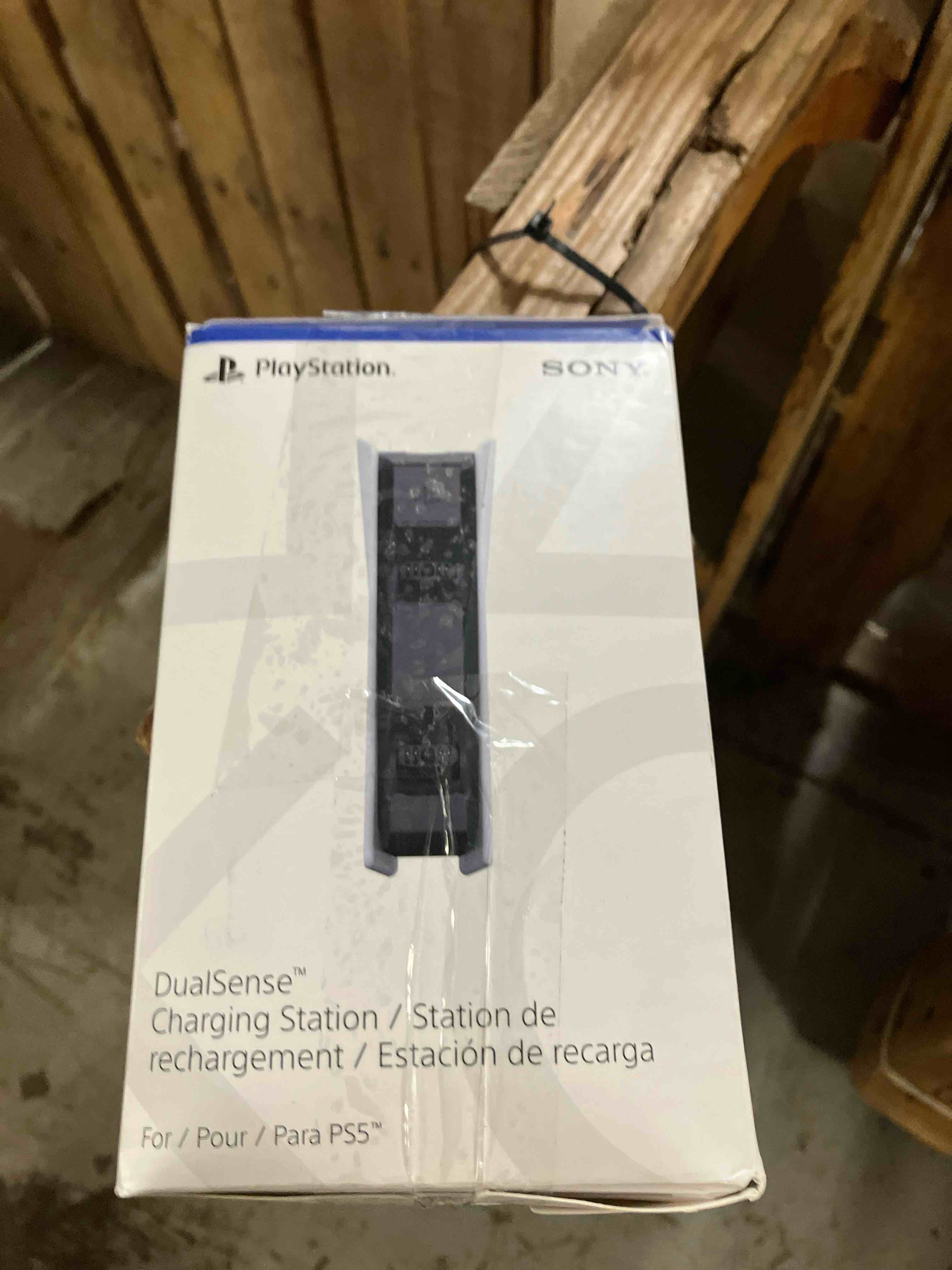 https://s3.amazonaws.com/lotting-images-prod/phillipi/GRA2329207_1752174376029.jpeg