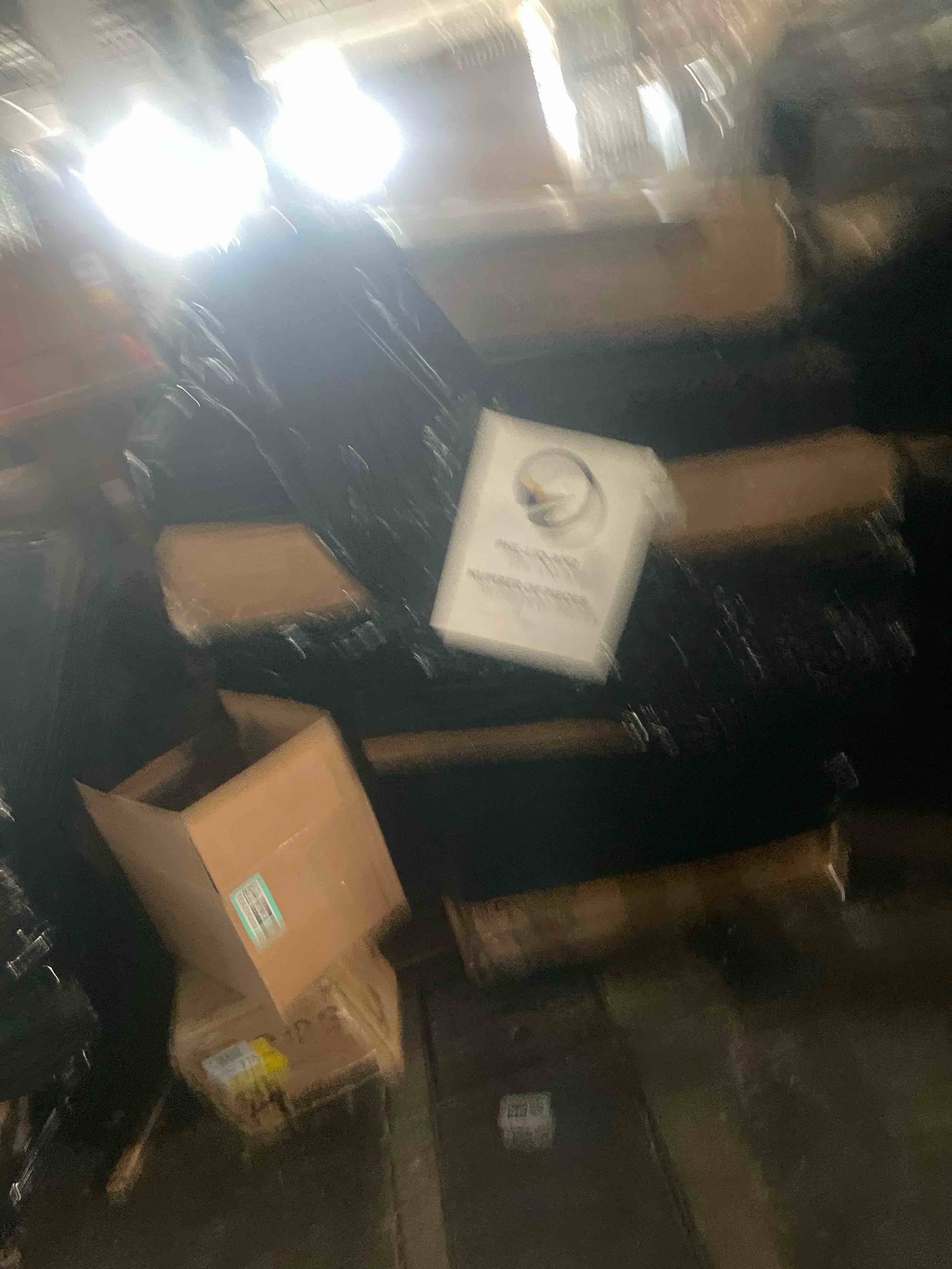 https://s3.amazonaws.com/lotting-images-prod/phillipi/GRA2329352_1752529415568.jpeg