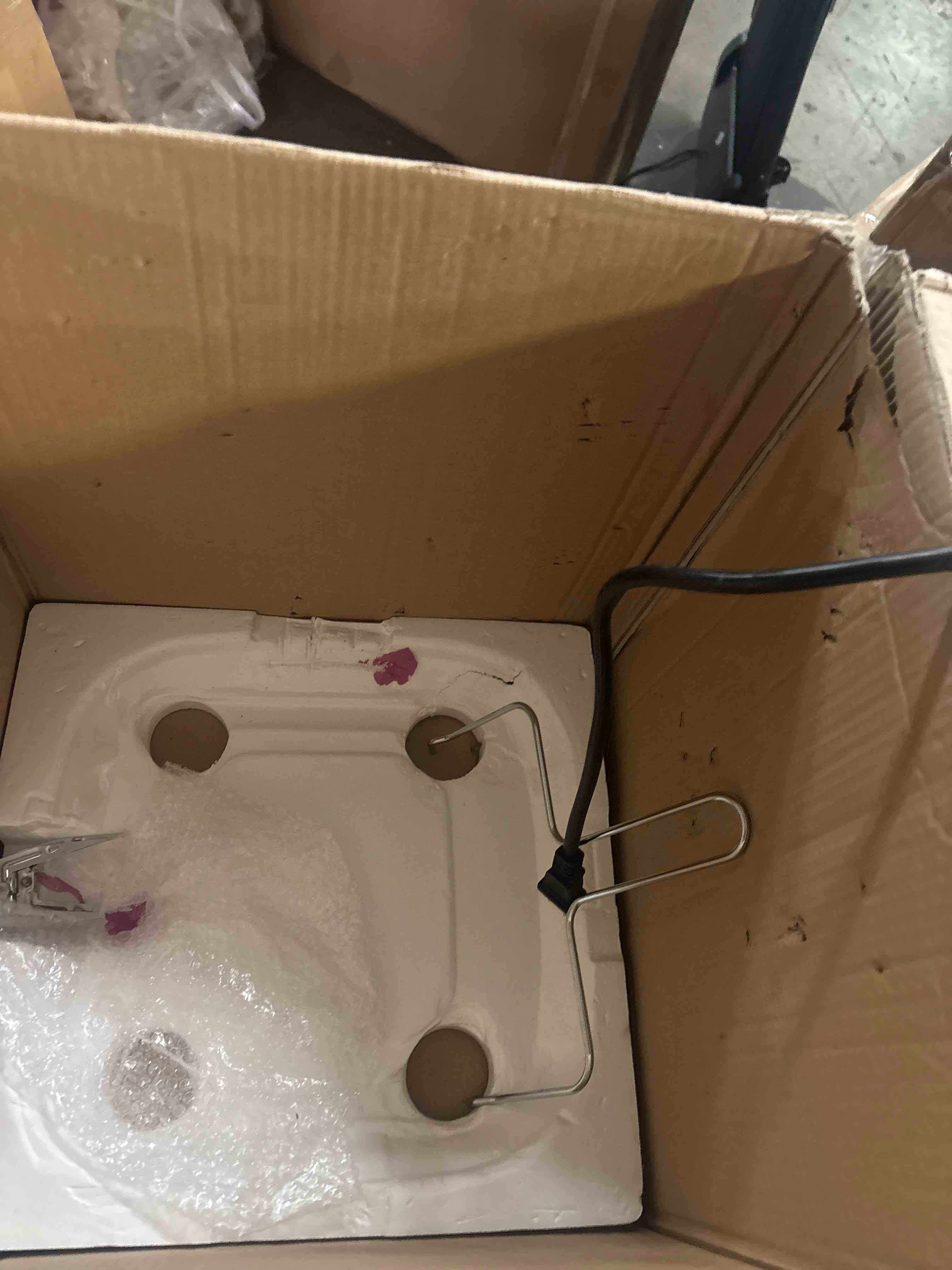 https://s3.amazonaws.com/lotting-images-prod/phillipi/GRA2329414_1752244456197.jpeg